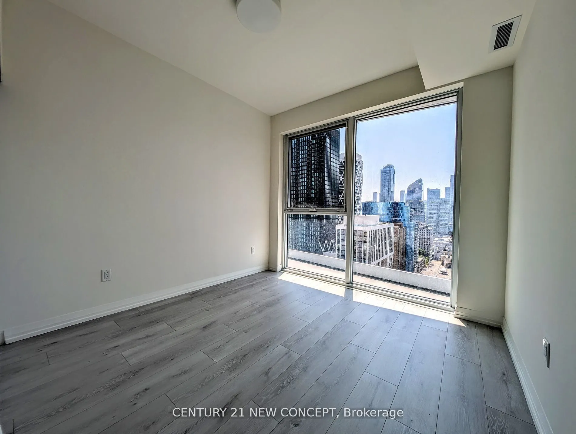 280 Dundas Street #2807