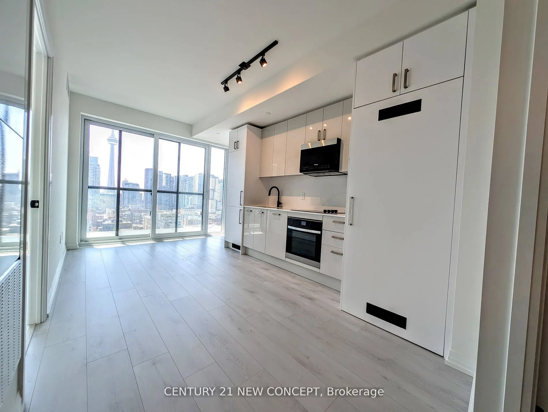 280 Dundas Street #2807