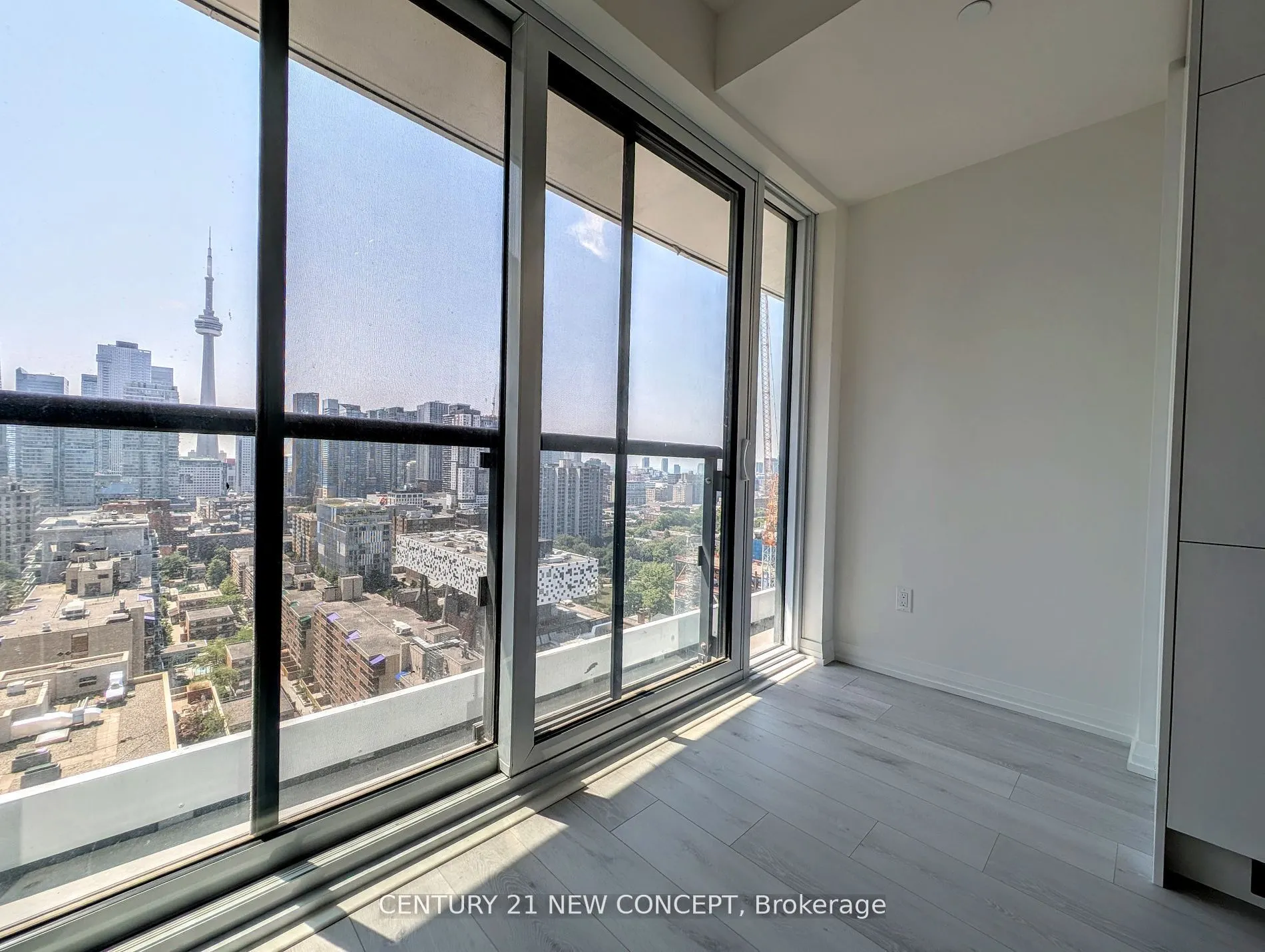 280 Dundas Street #2807