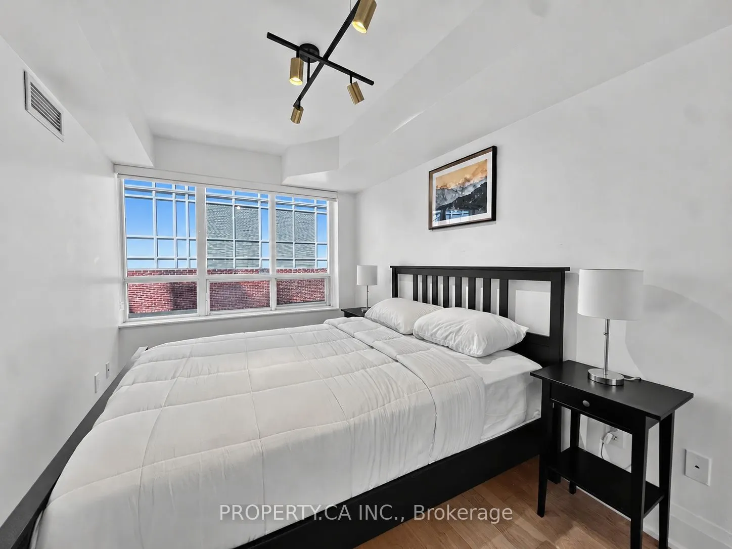 250 Wellington Street #329