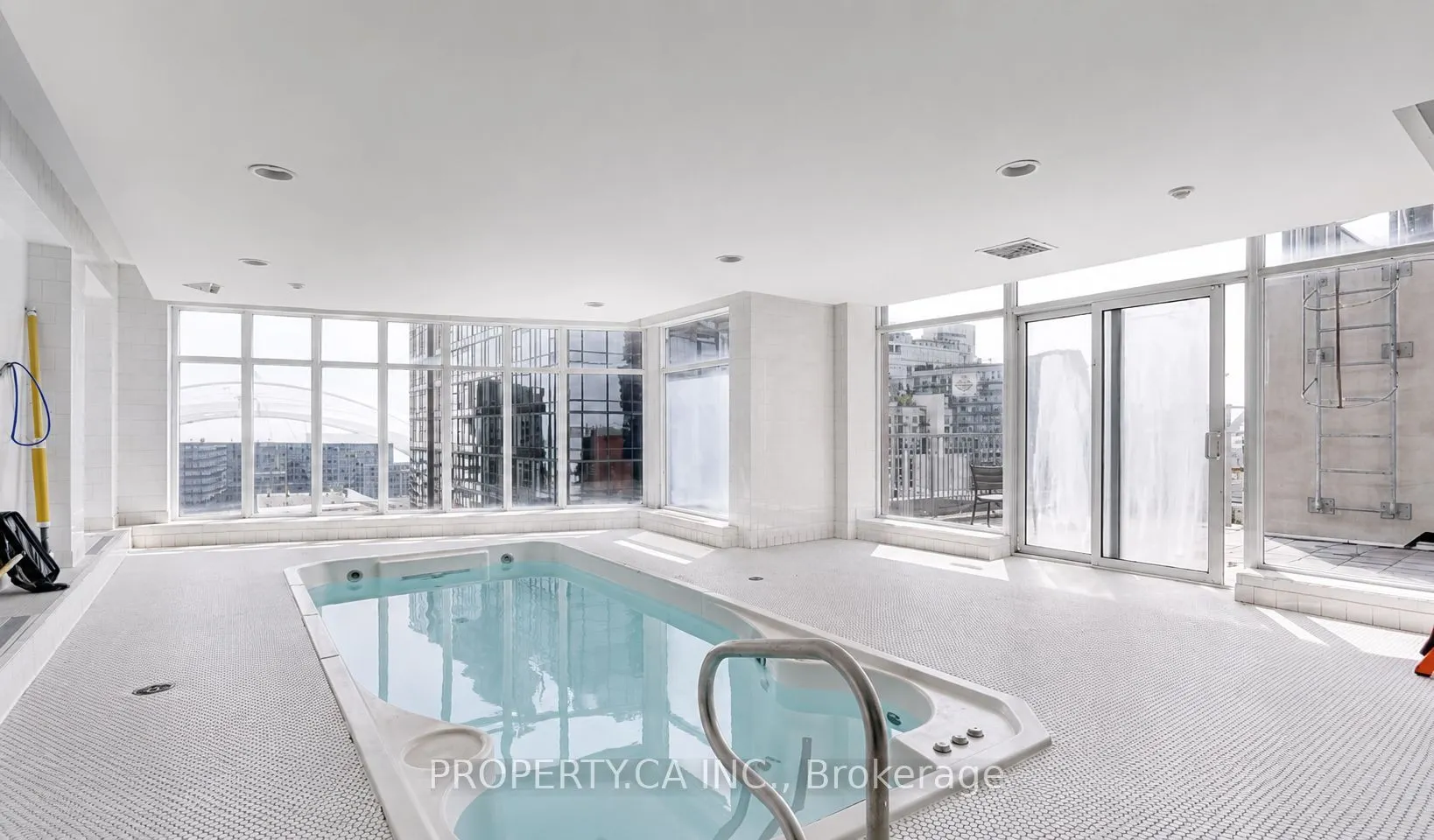 250 Wellington Street #329