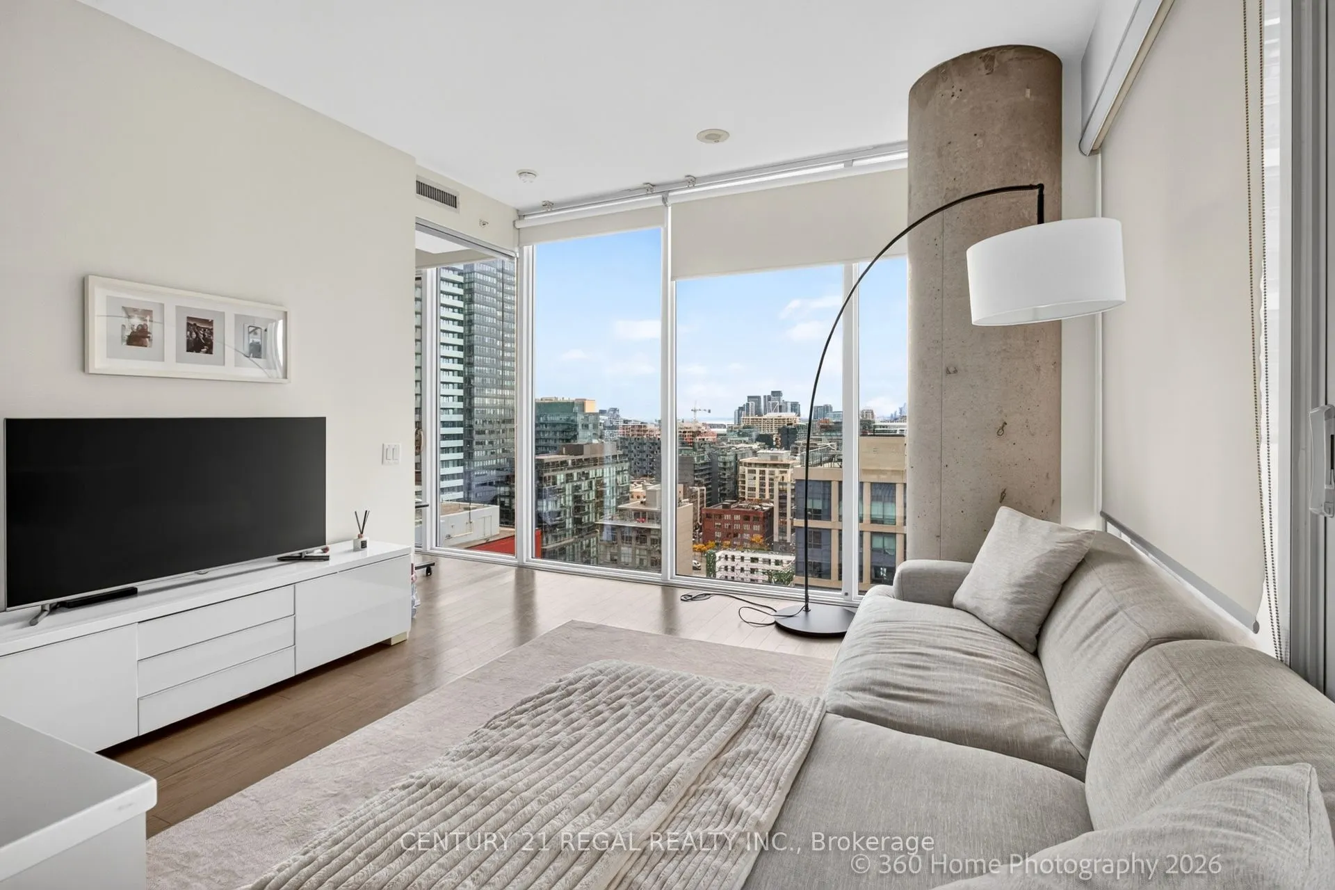 101 Peter Street #2011