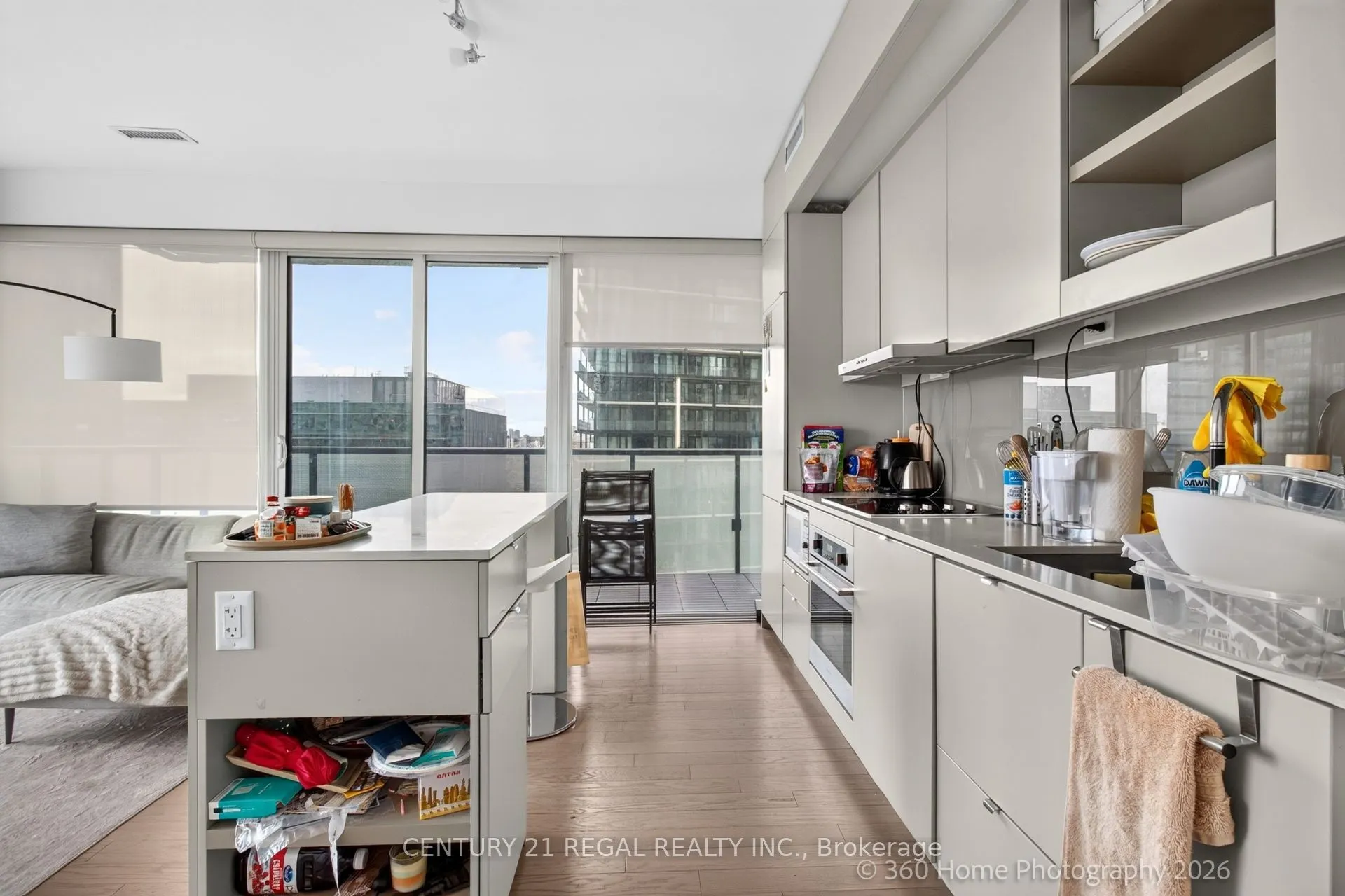 101 Peter Street #2011