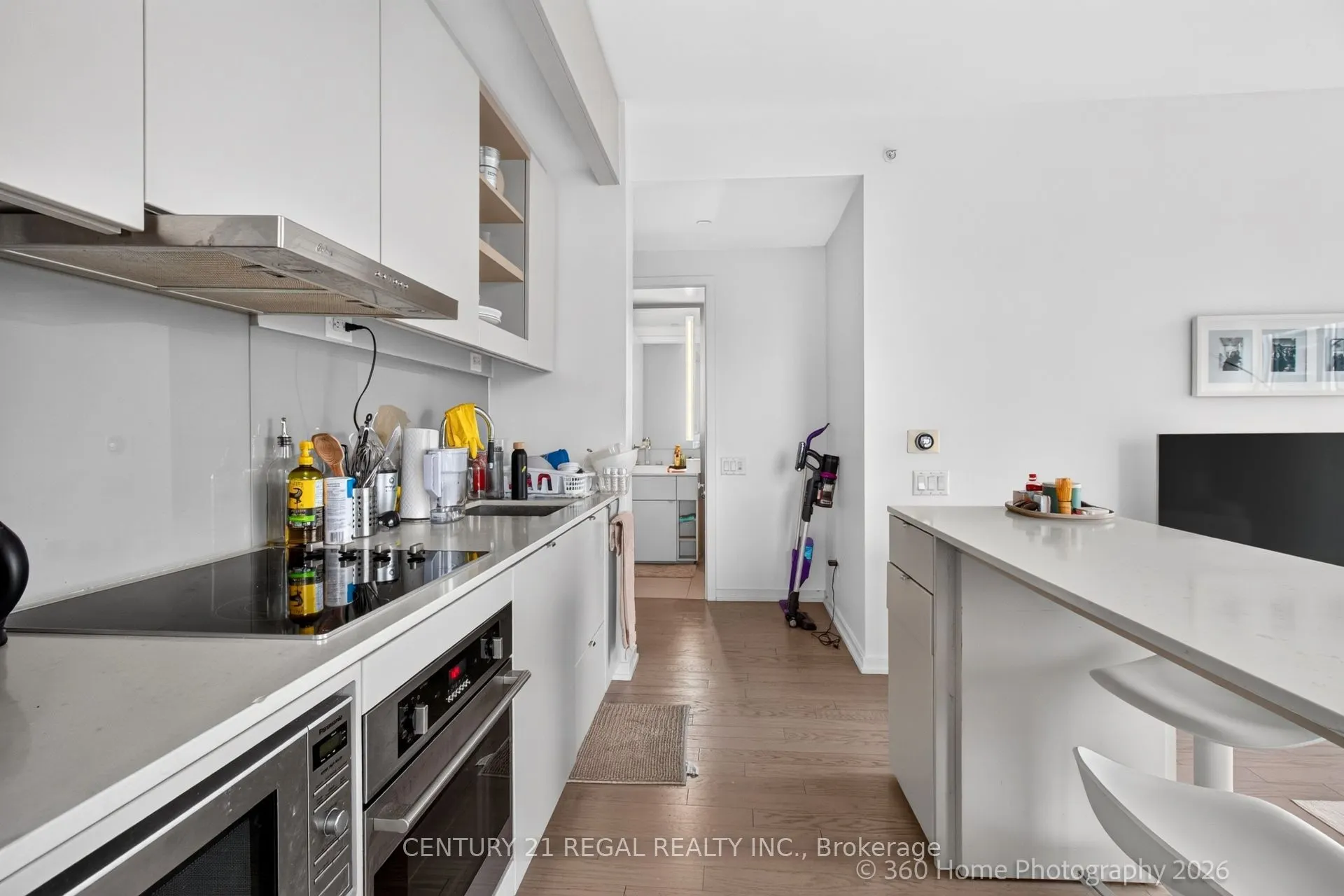 101 Peter Street #2011