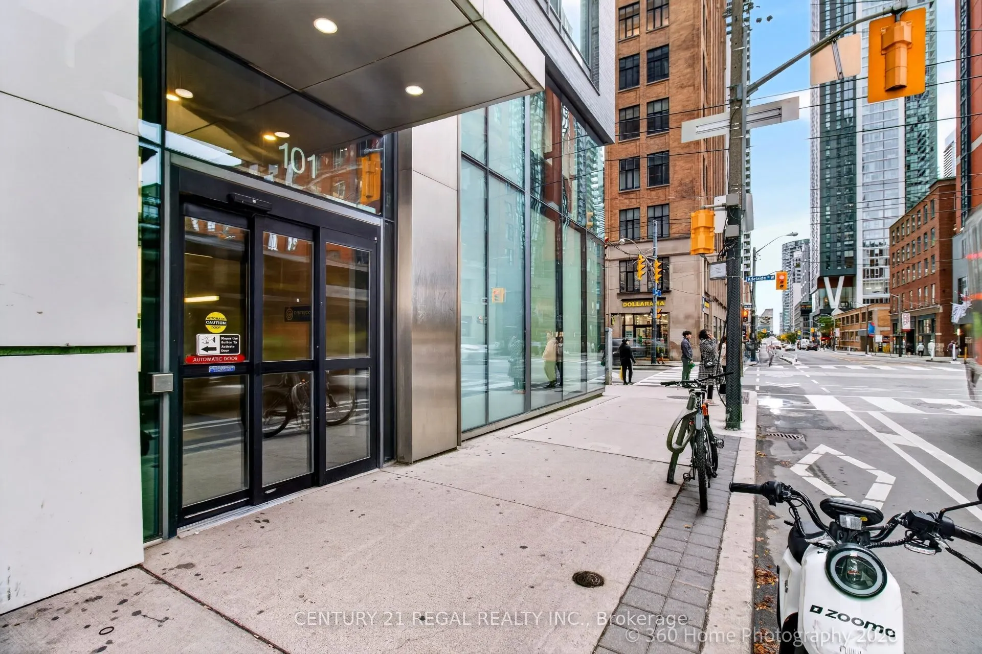 101 Peter Street #2011