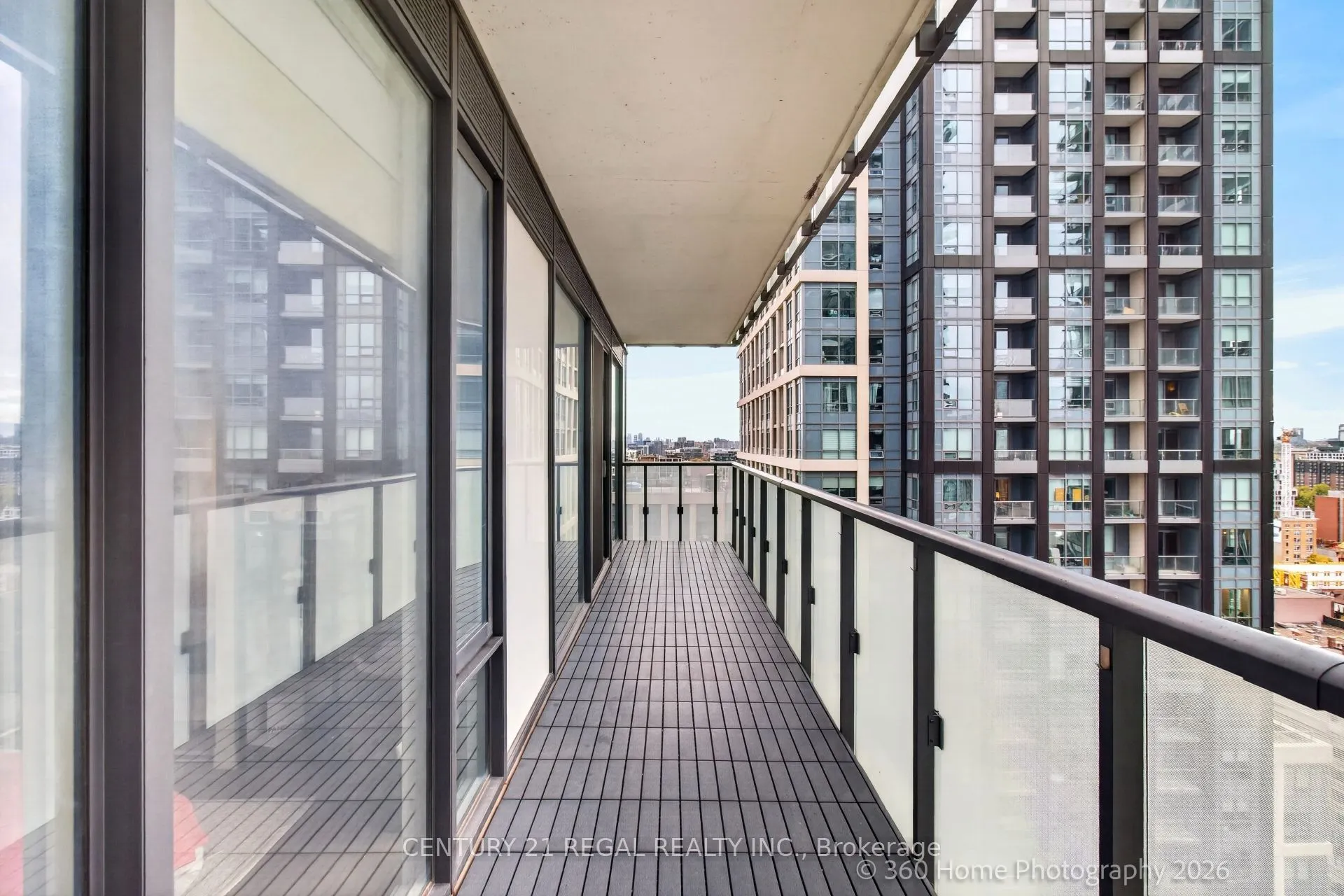 101 Peter Street #2011