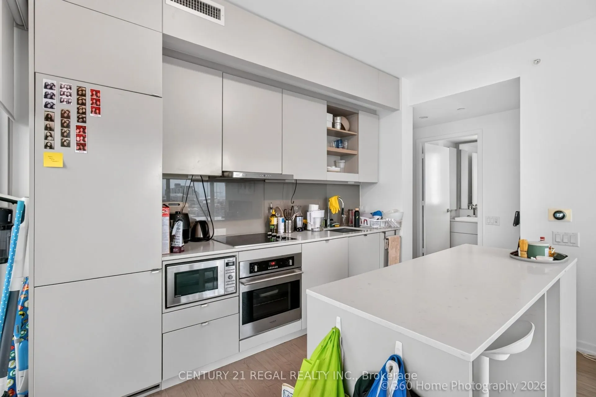 101 Peter Street #2011
