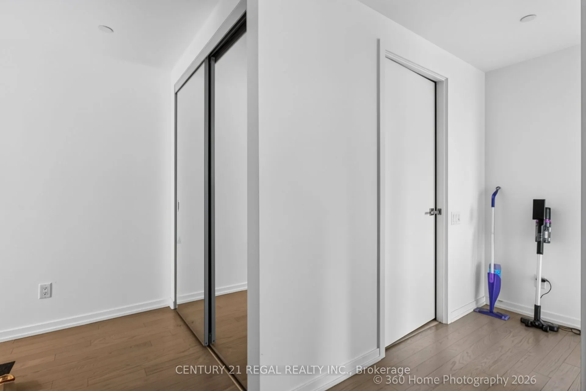 101 Peter Street #2011