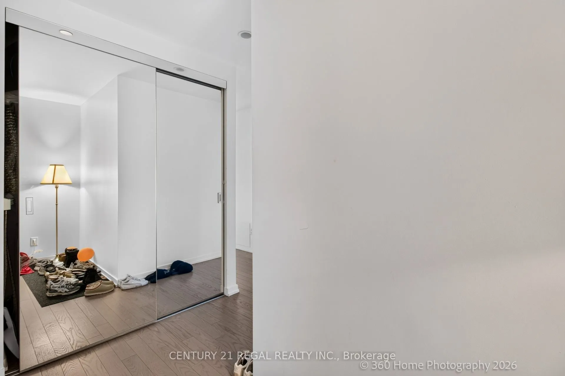 101 Peter Street #2011