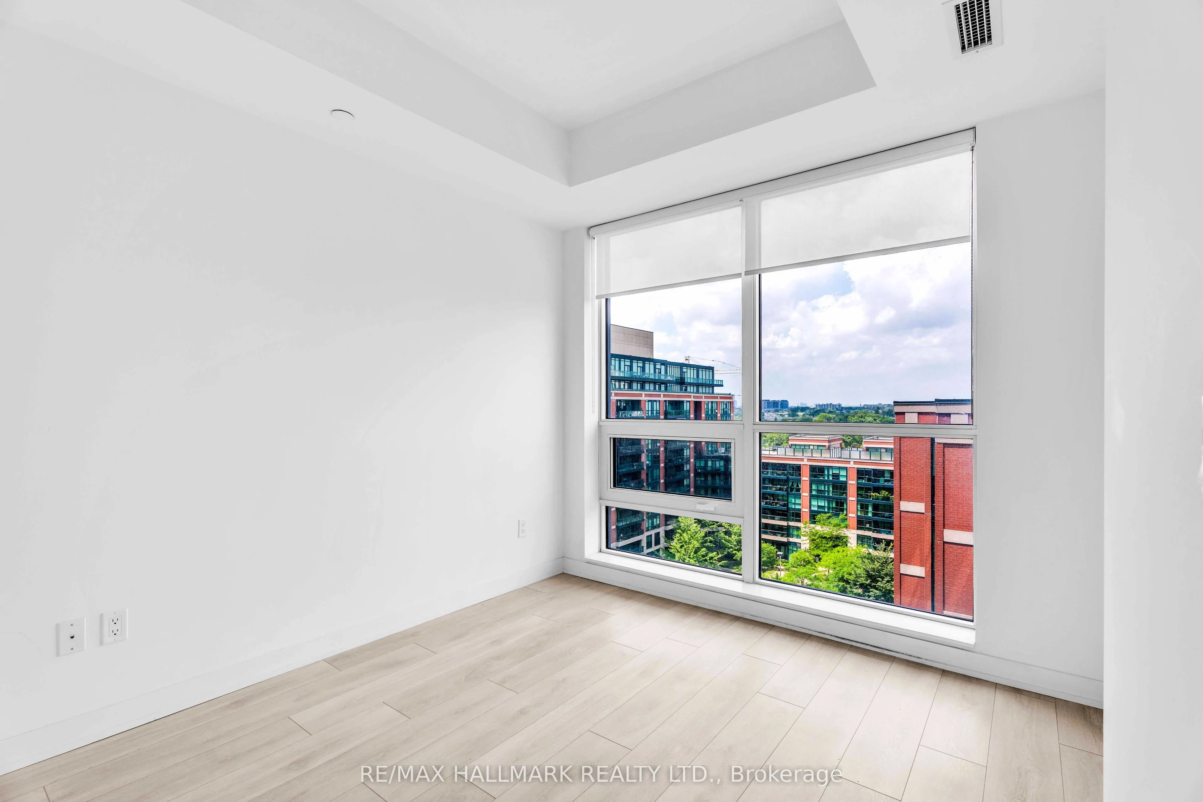 31 Tippett Road #905