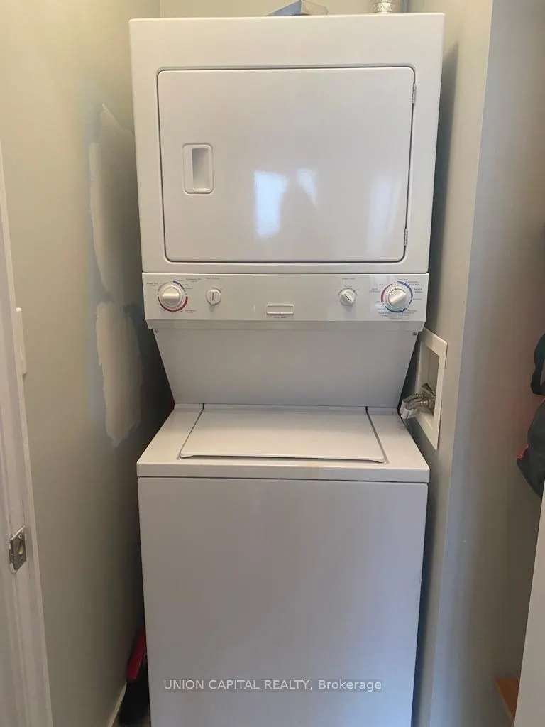 135 Wynford Drive #909