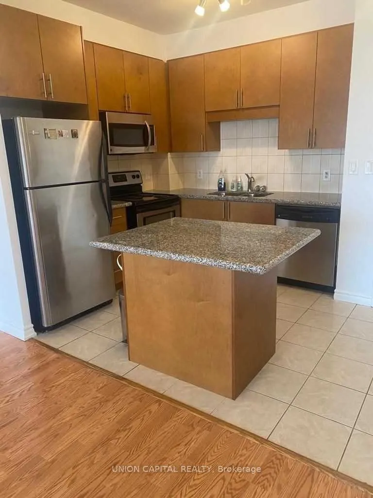 135 Wynford Drive #909