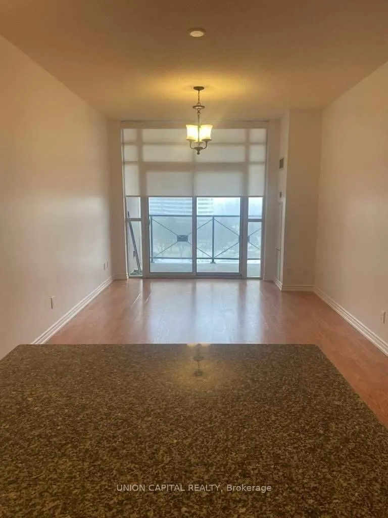 135 Wynford Drive #909