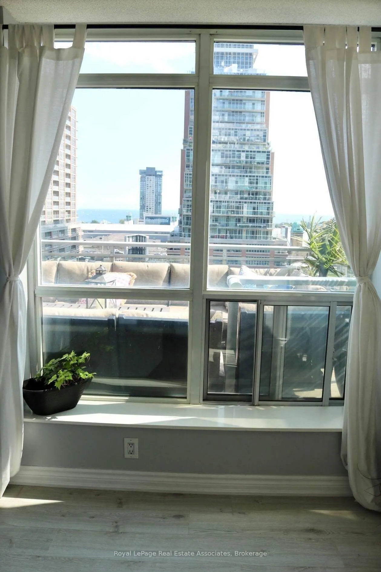 50 Lynn Williams Street #1004