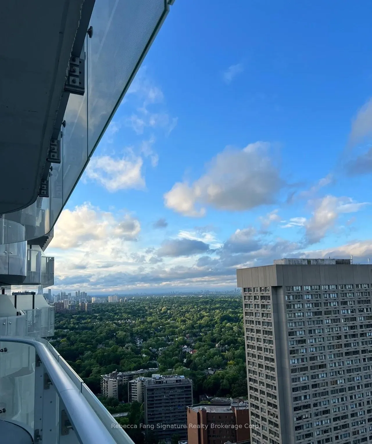 1 Bloor Street #3504