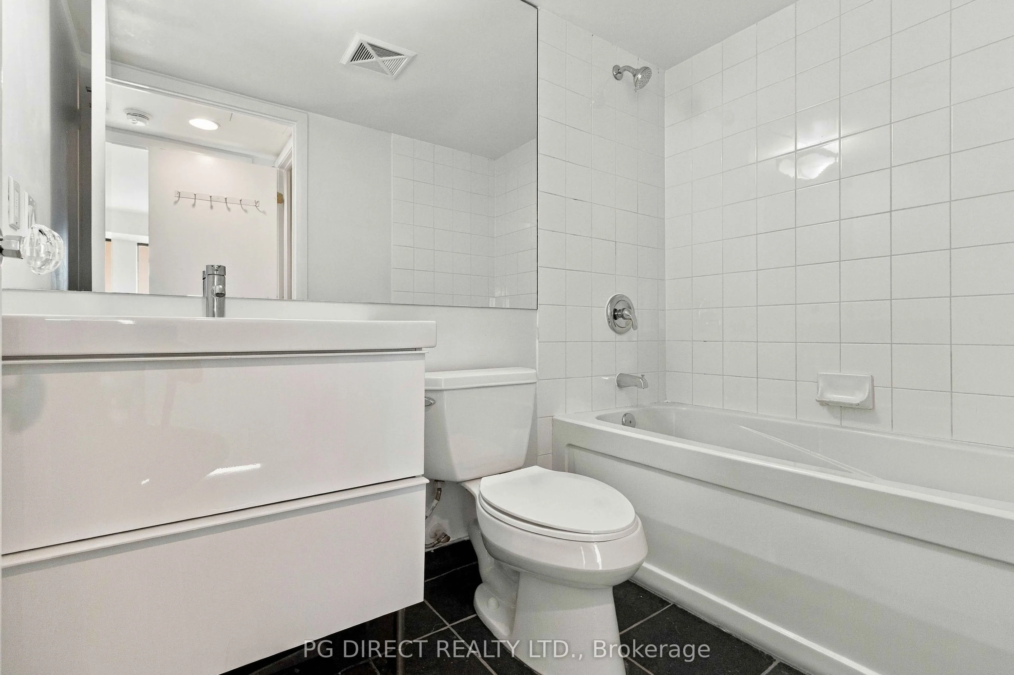 231 Fort York Boulevard #412
