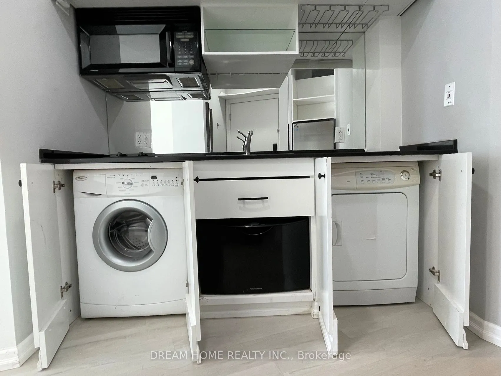 1 King Street W #1705
