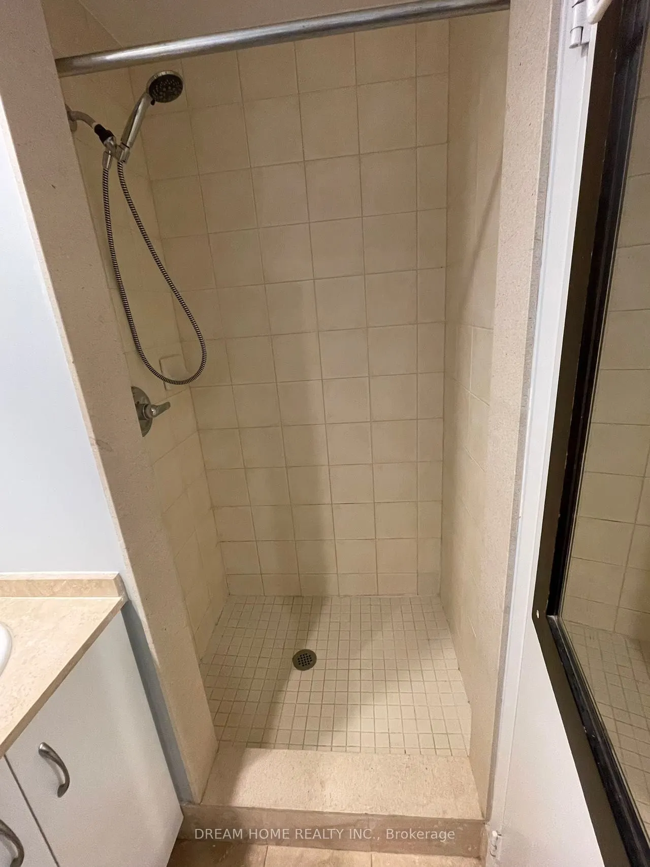 1 King Street W #1705
