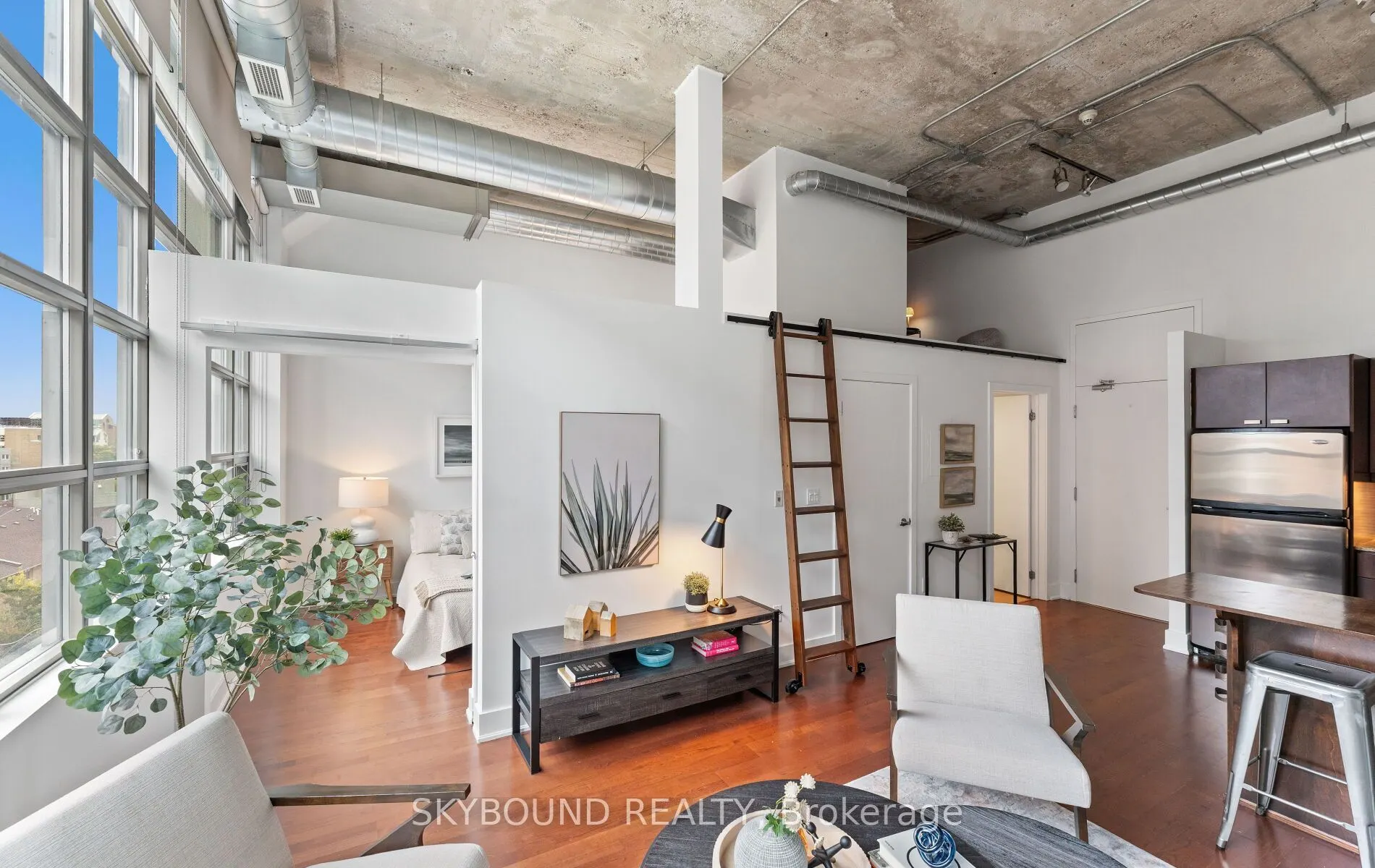 637 Lake Shore Boulevard W #524