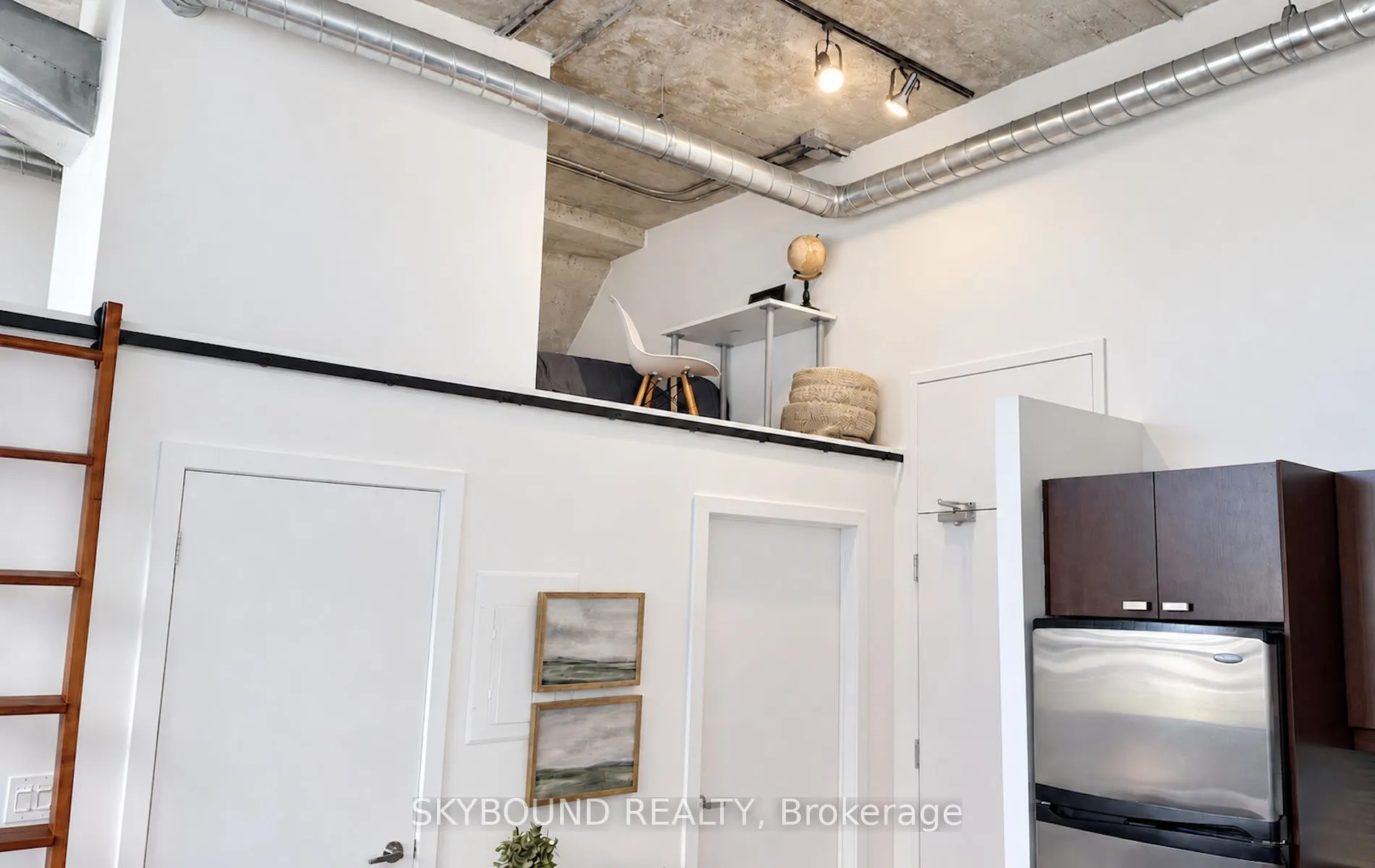 637 Lake Shore Boulevard W #524