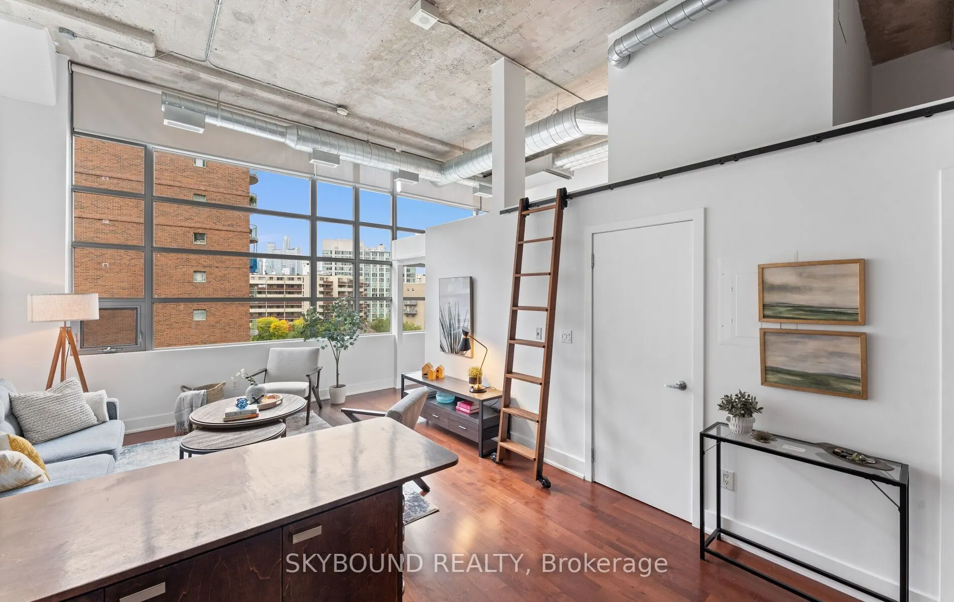 637 Lake Shore Boulevard W #524