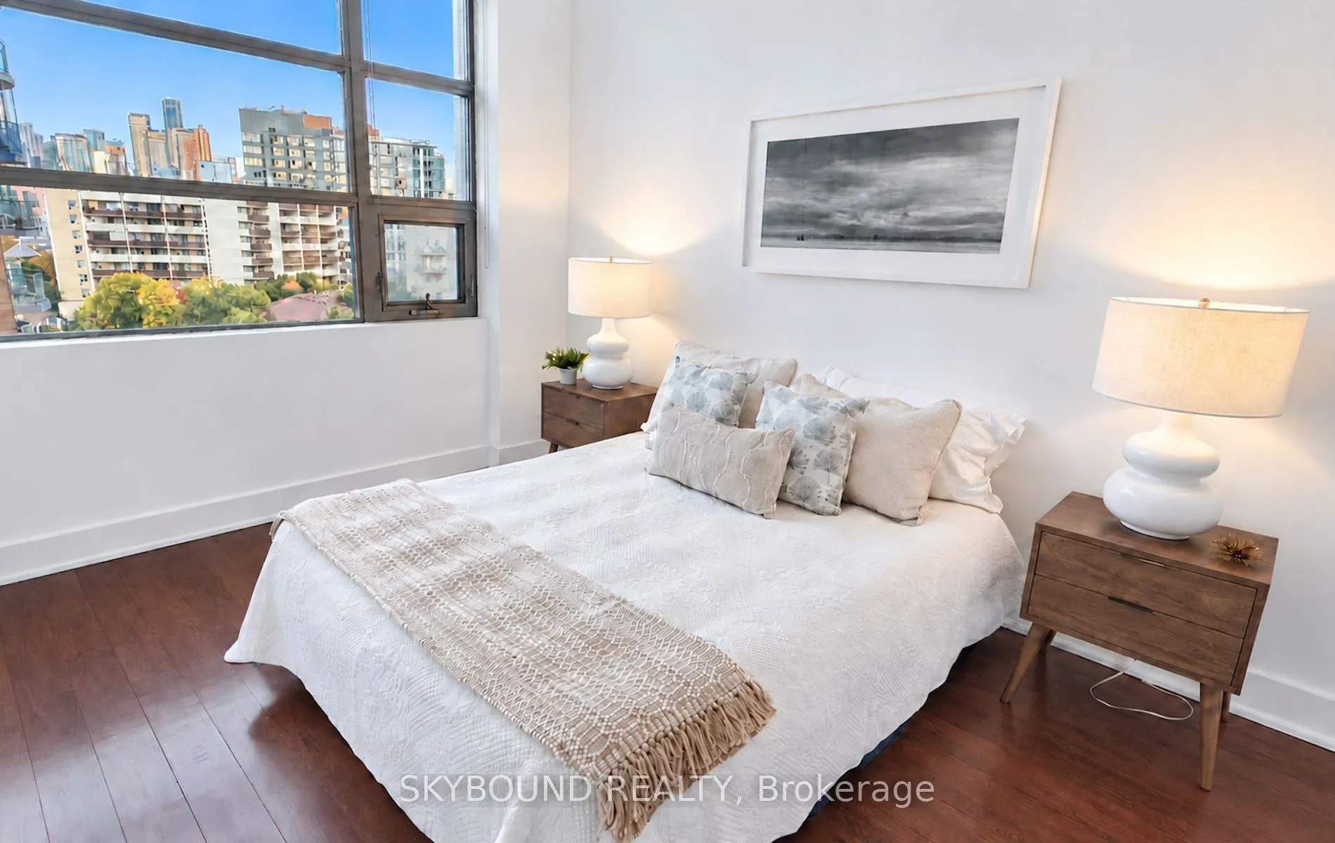 637 Lake Shore Boulevard W #524