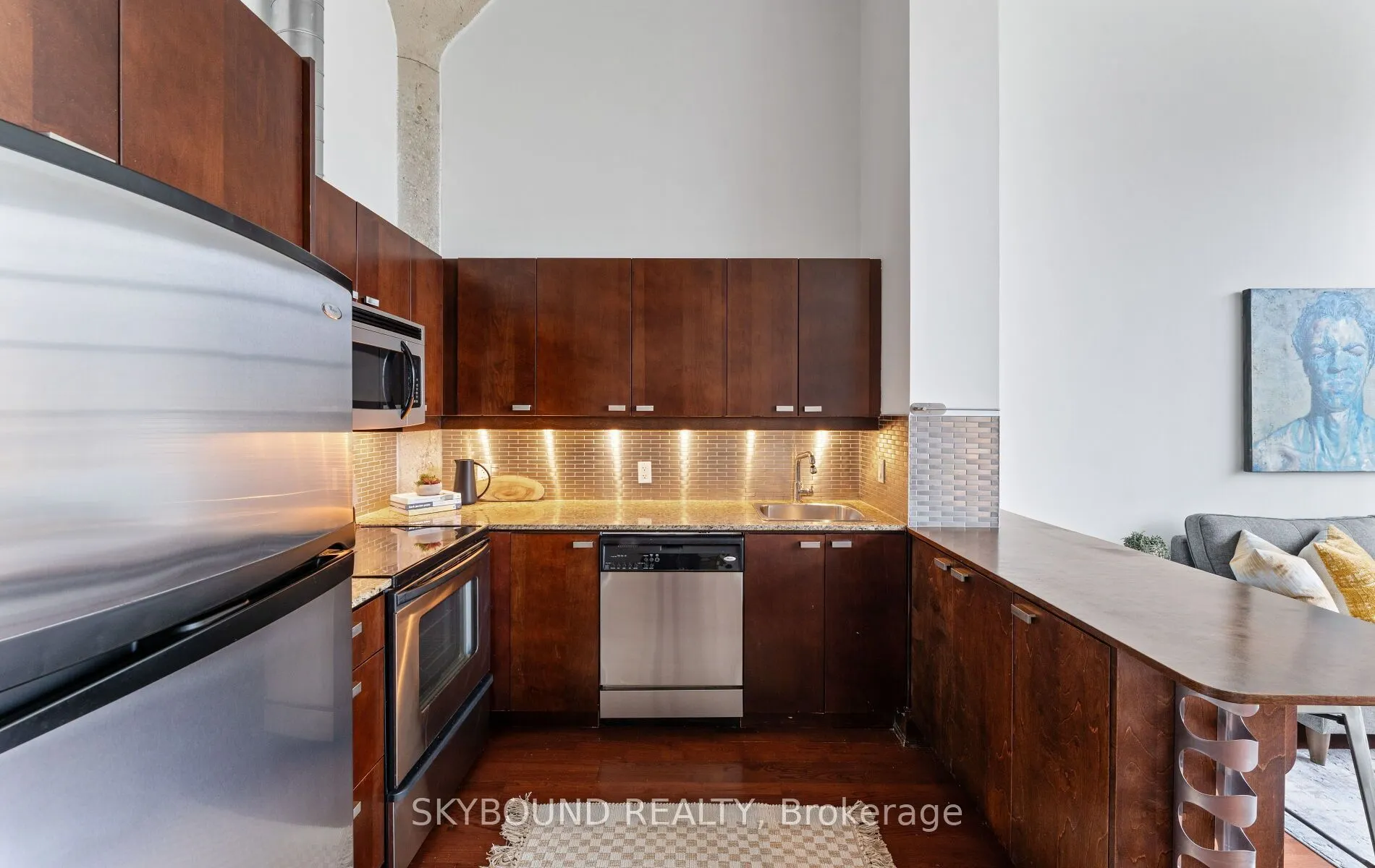 637 Lake Shore Boulevard W #524