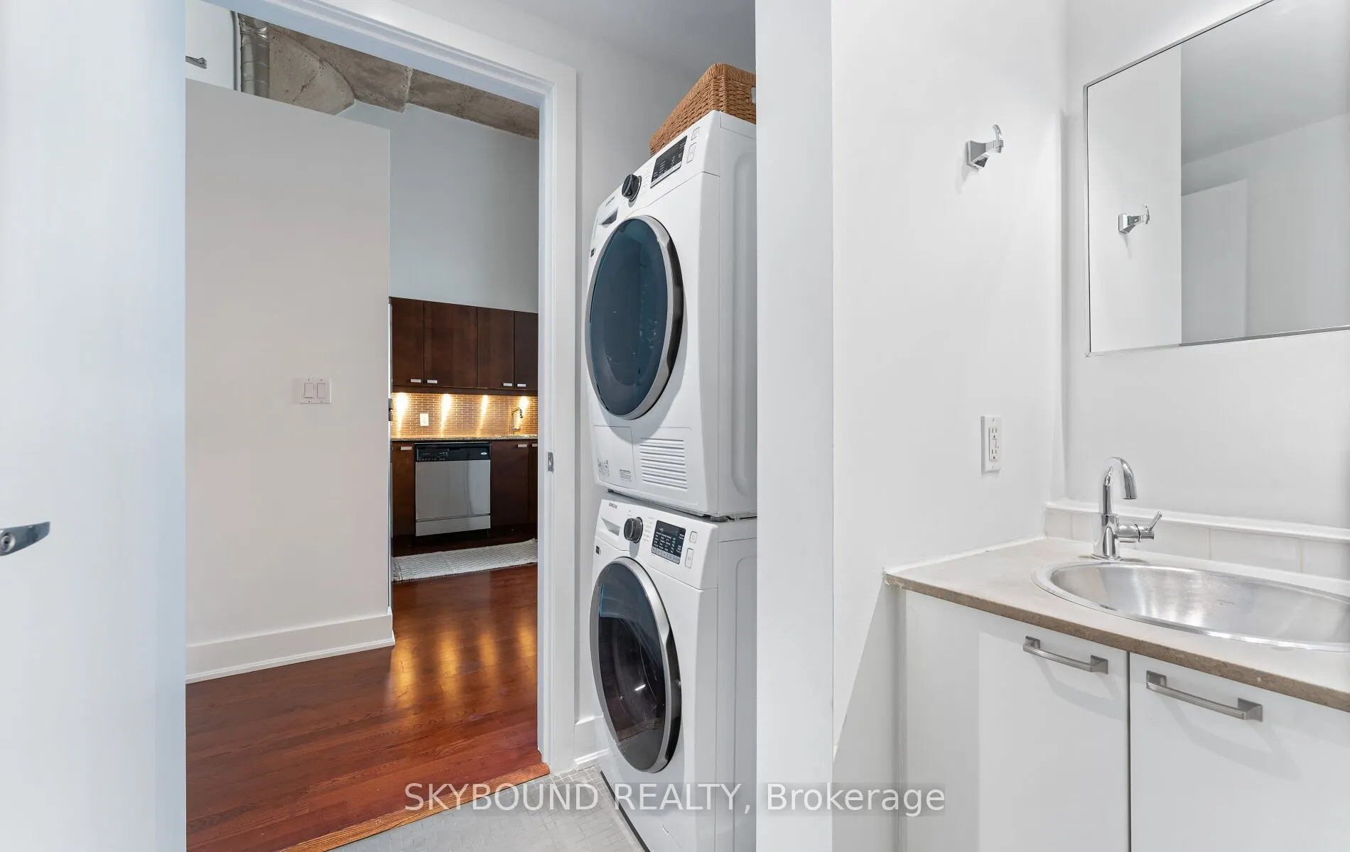 637 Lake Shore Boulevard W #524