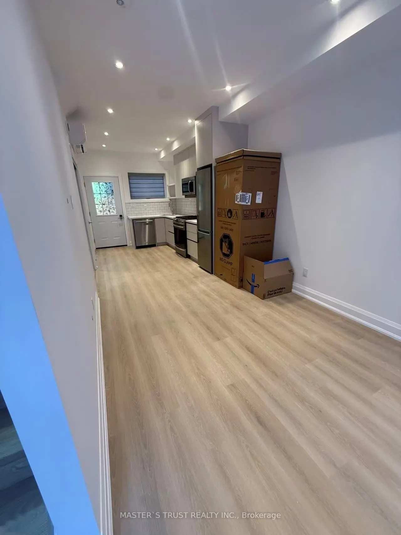 370 Lippincott Street #Unit4