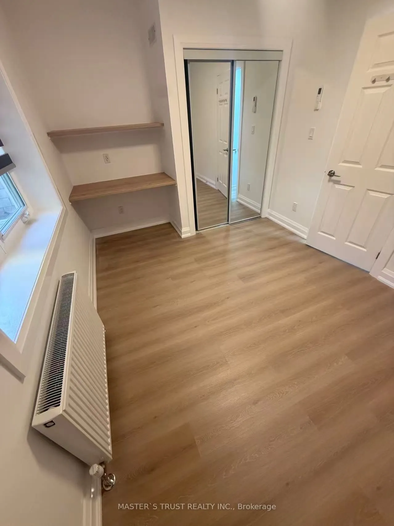 370 Lippincott Street #Unit4