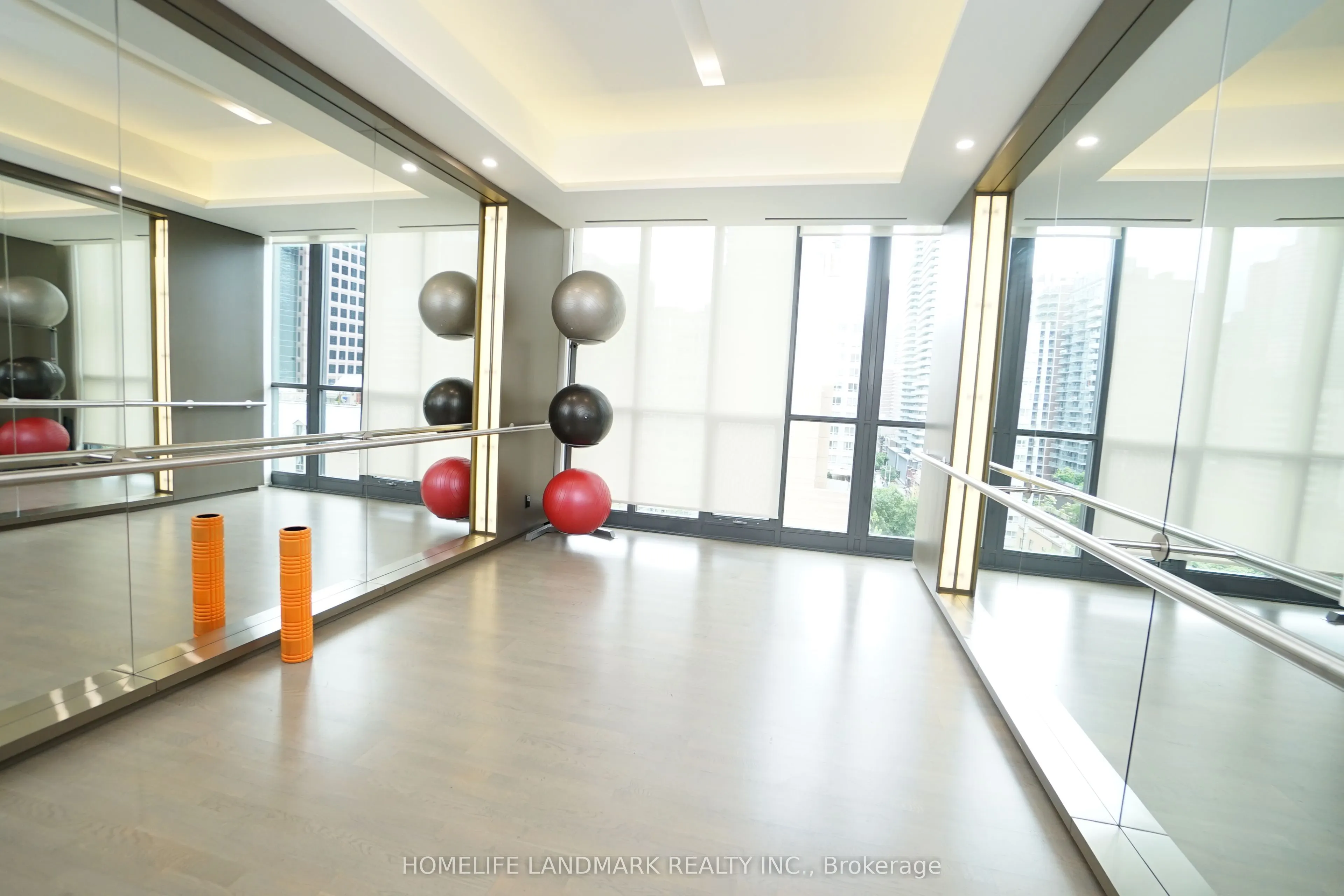 101 Charles Street E #3510