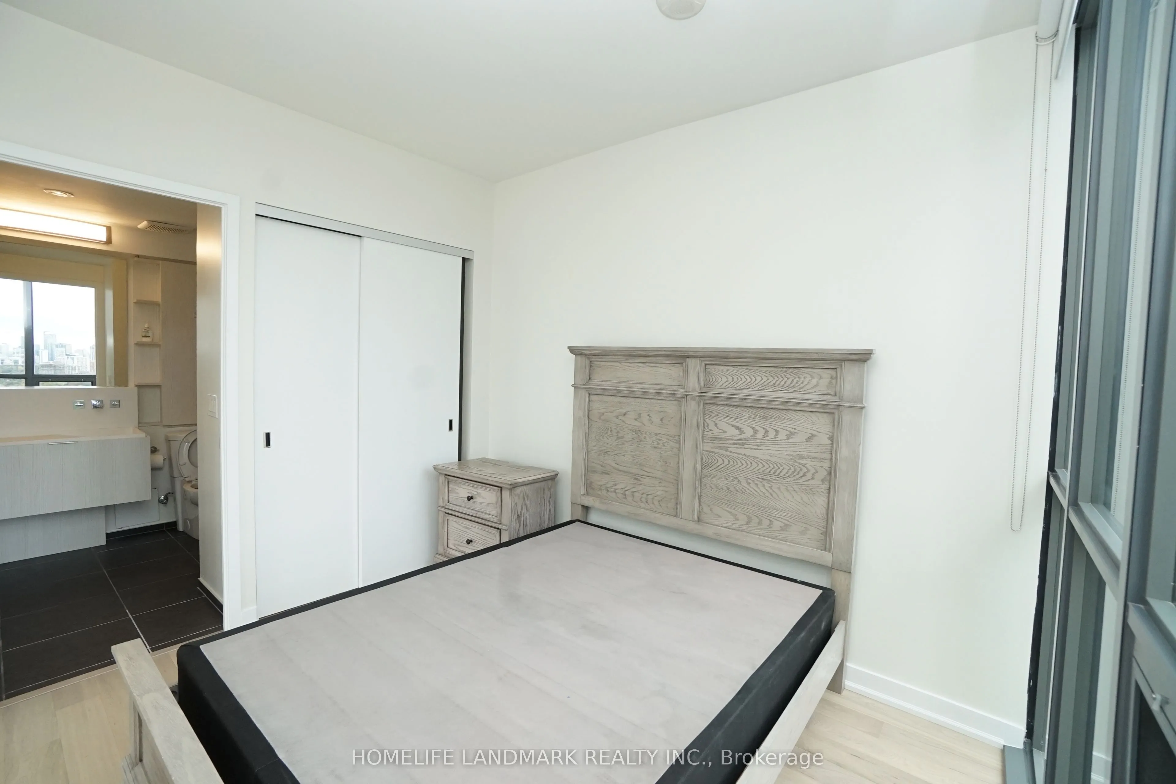 101 Charles Street E #3510