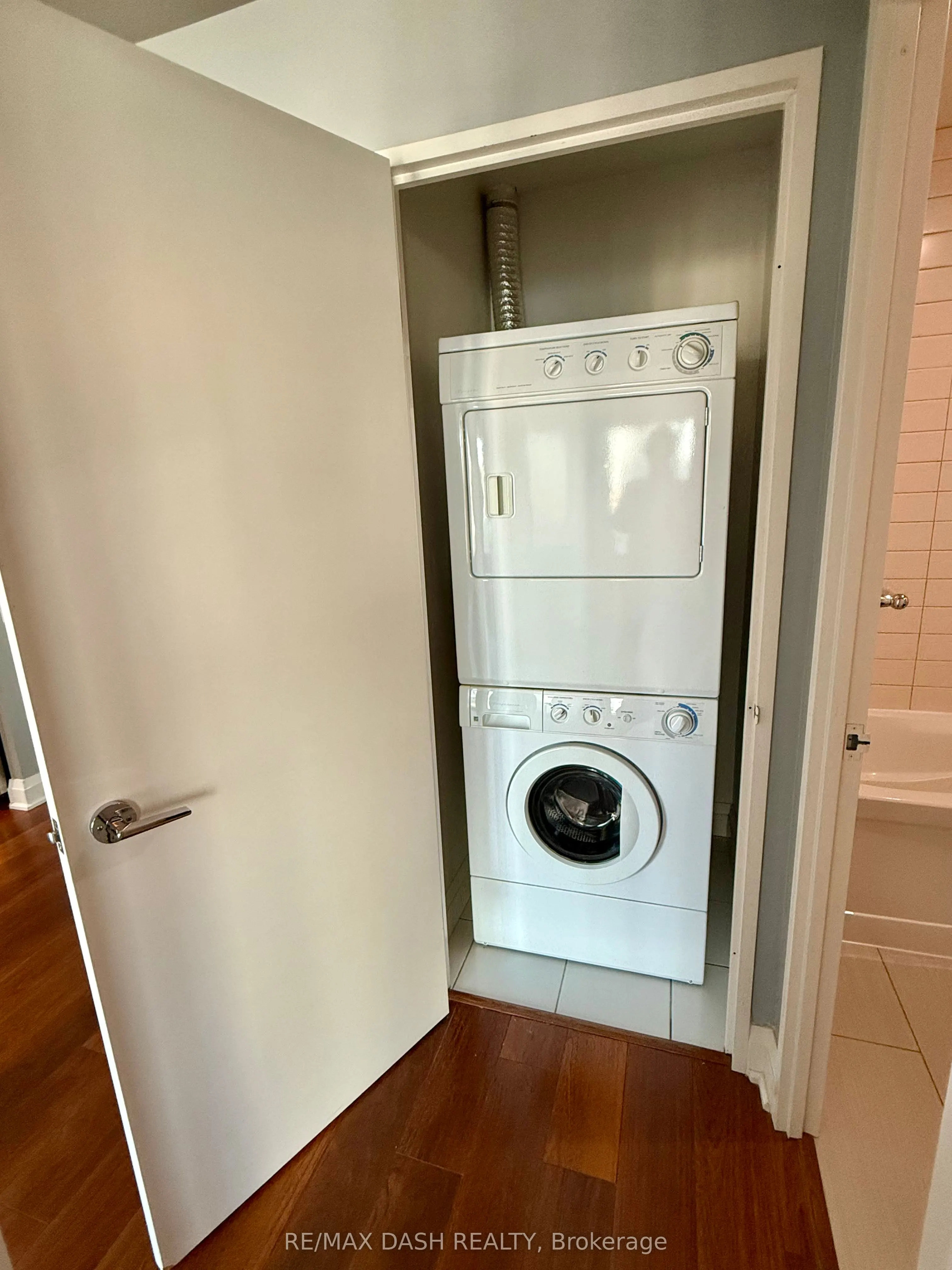 83 Redpath Avenue #1401