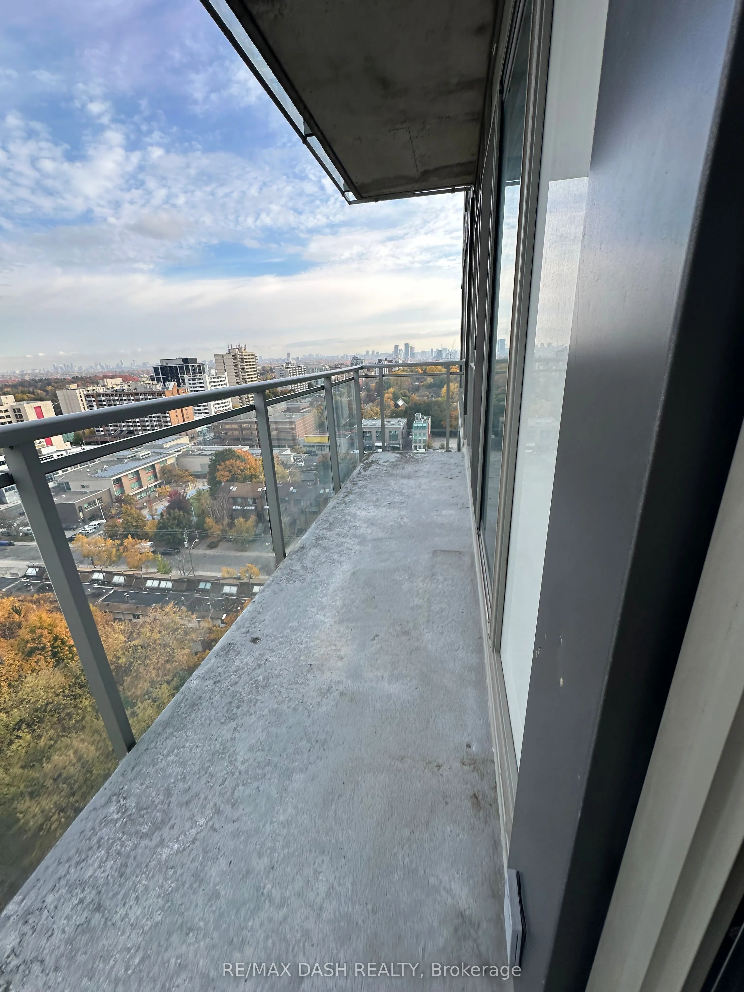 83 Redpath Avenue #1401