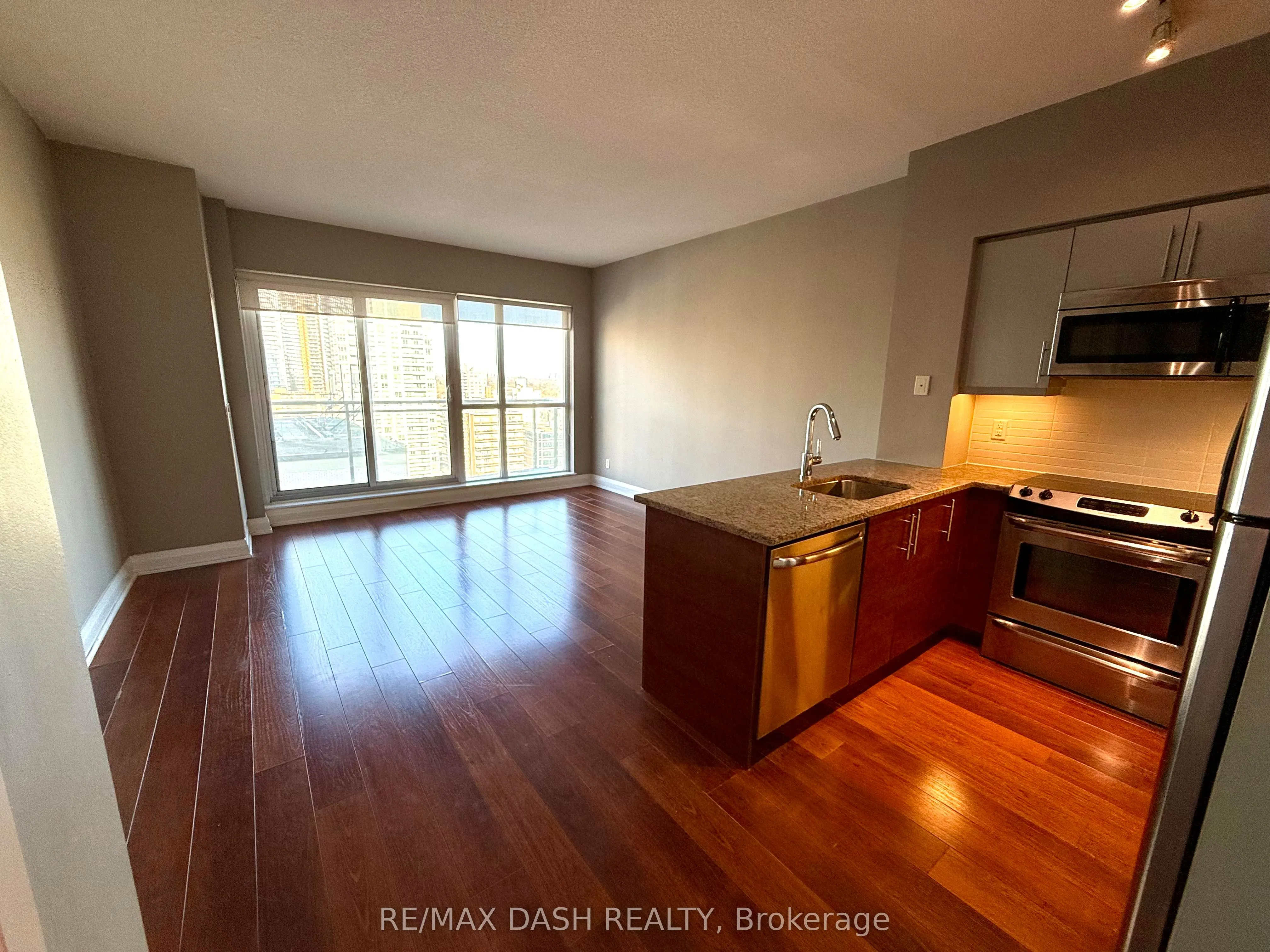 83 Redpath Avenue #1401