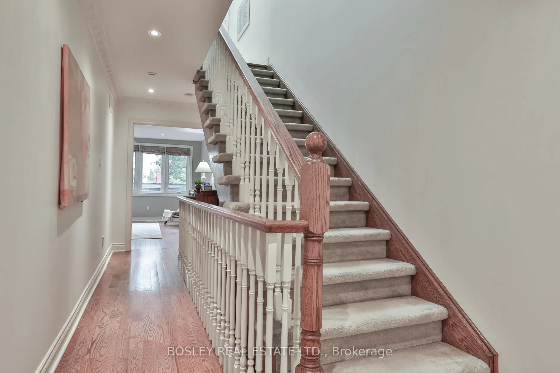 128 Hillsdale Avenue E