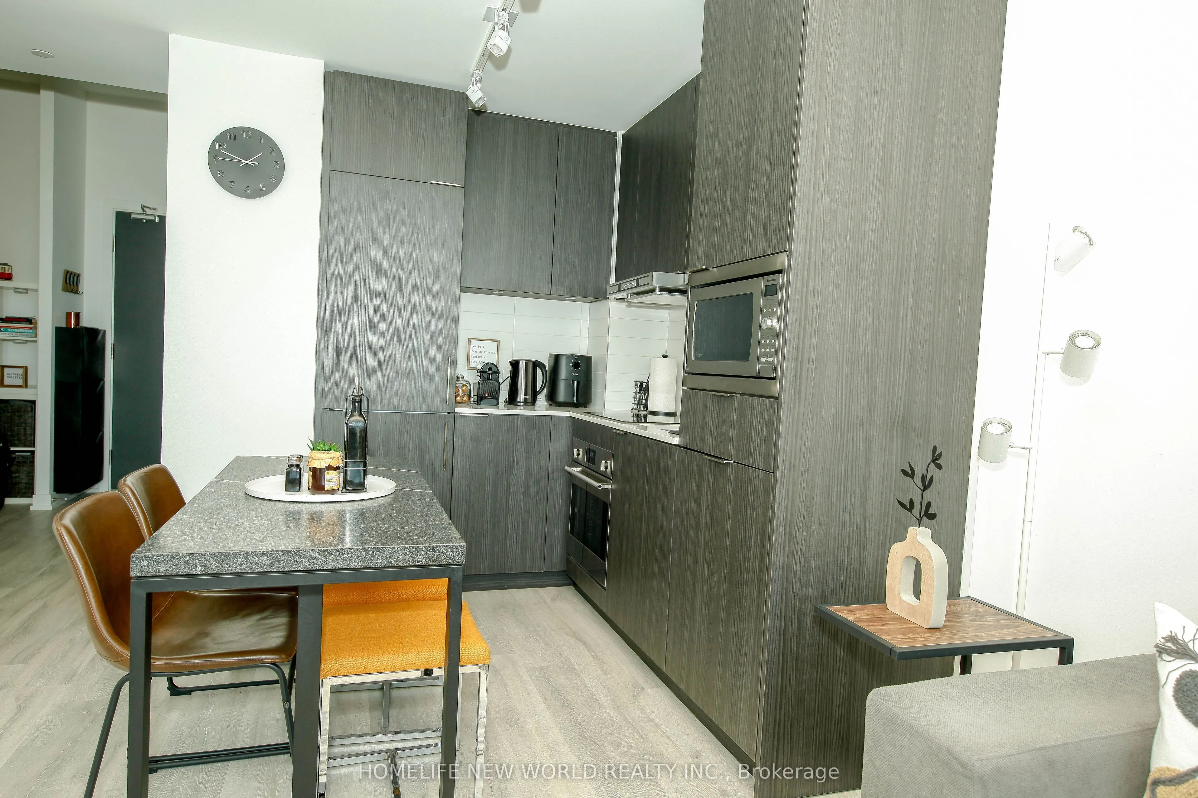 7 Golden Lion Heights #3002