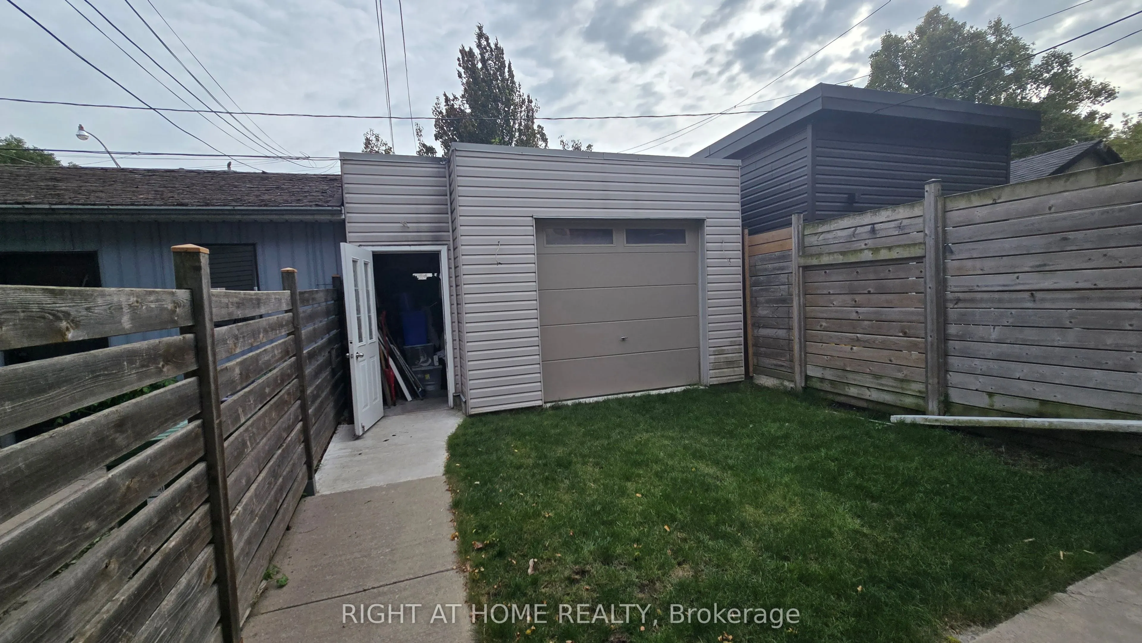261 Grace Street
