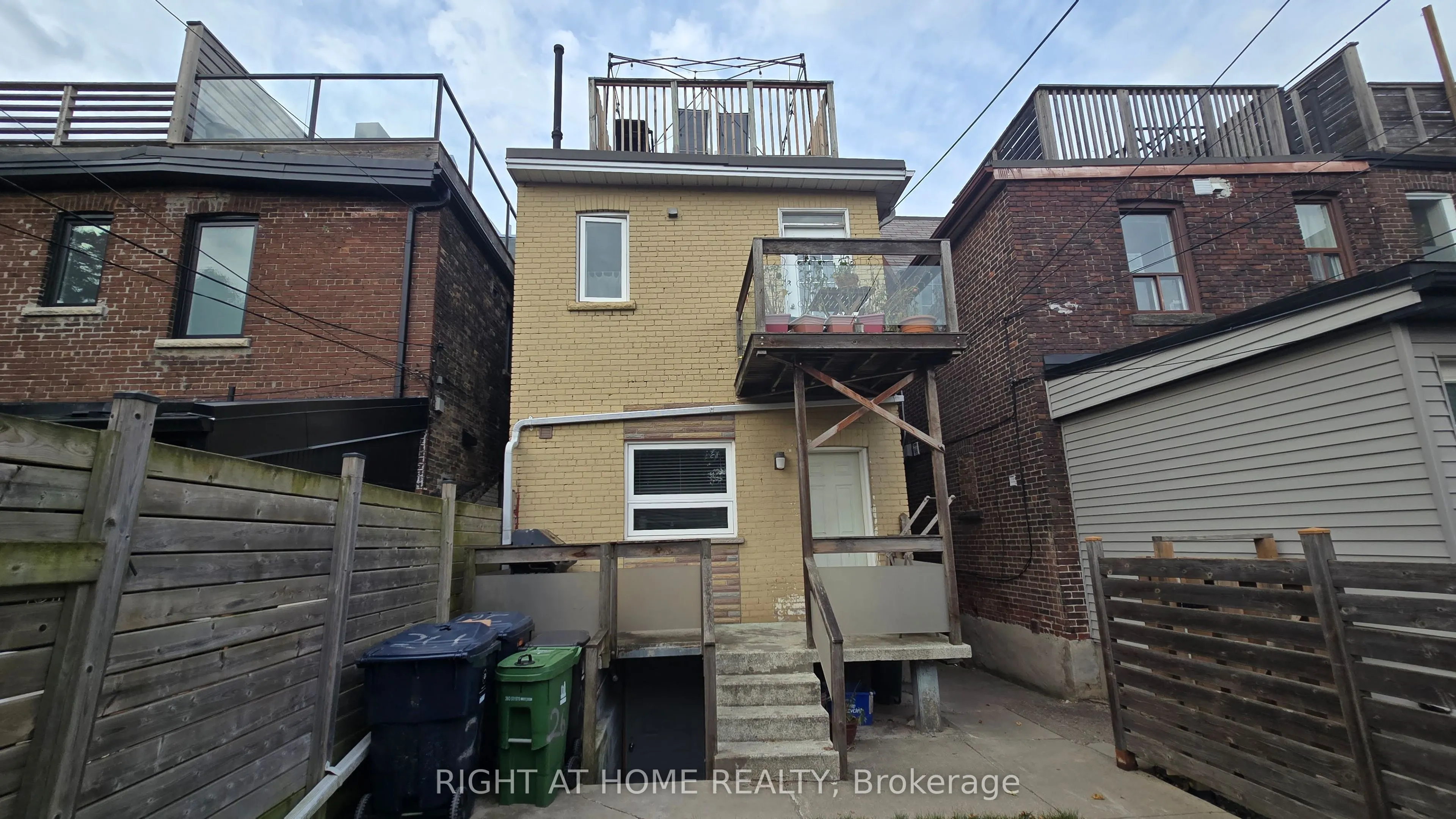 261 Grace Street
