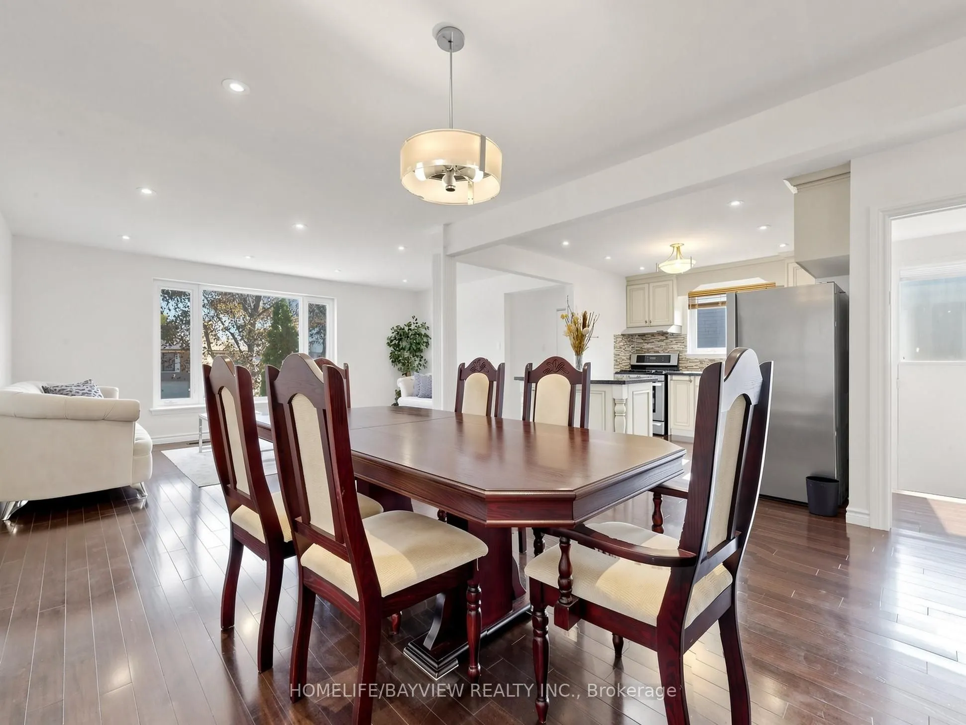 14 Crispin Crescent