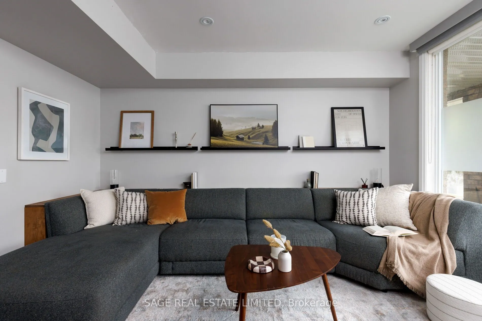 140 Bathurst Street #TH06