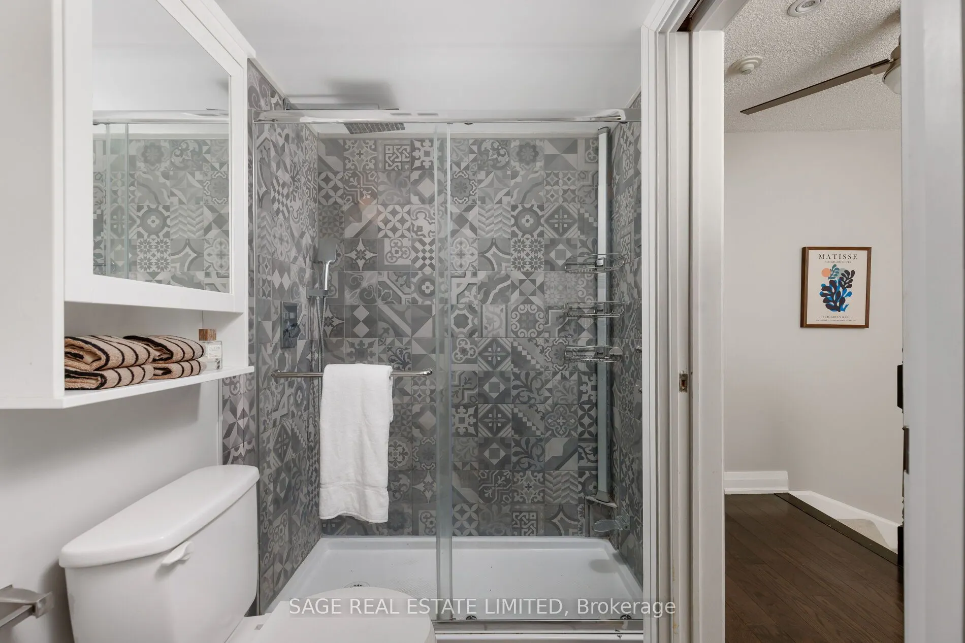 140 Bathurst Street #TH06