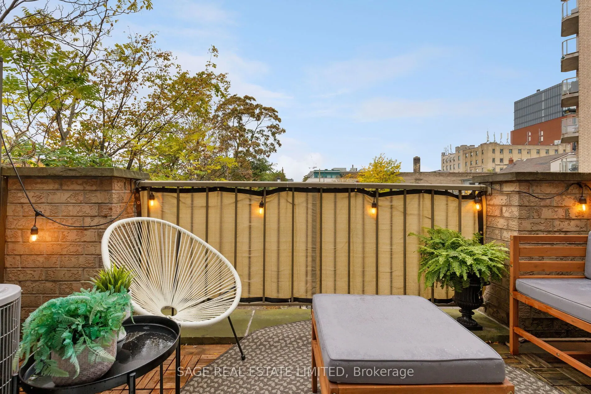 140 Bathurst Street #TH06