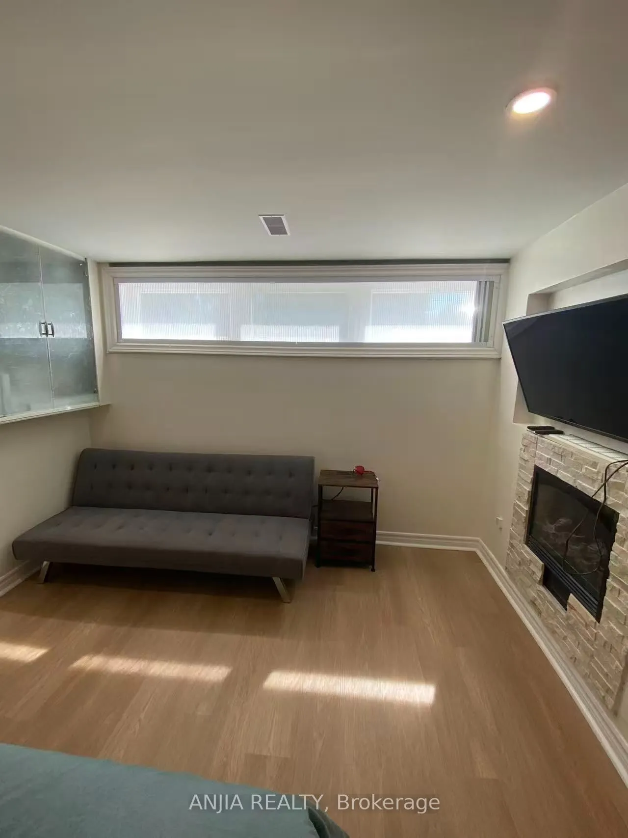 86 Santa Barbara Road