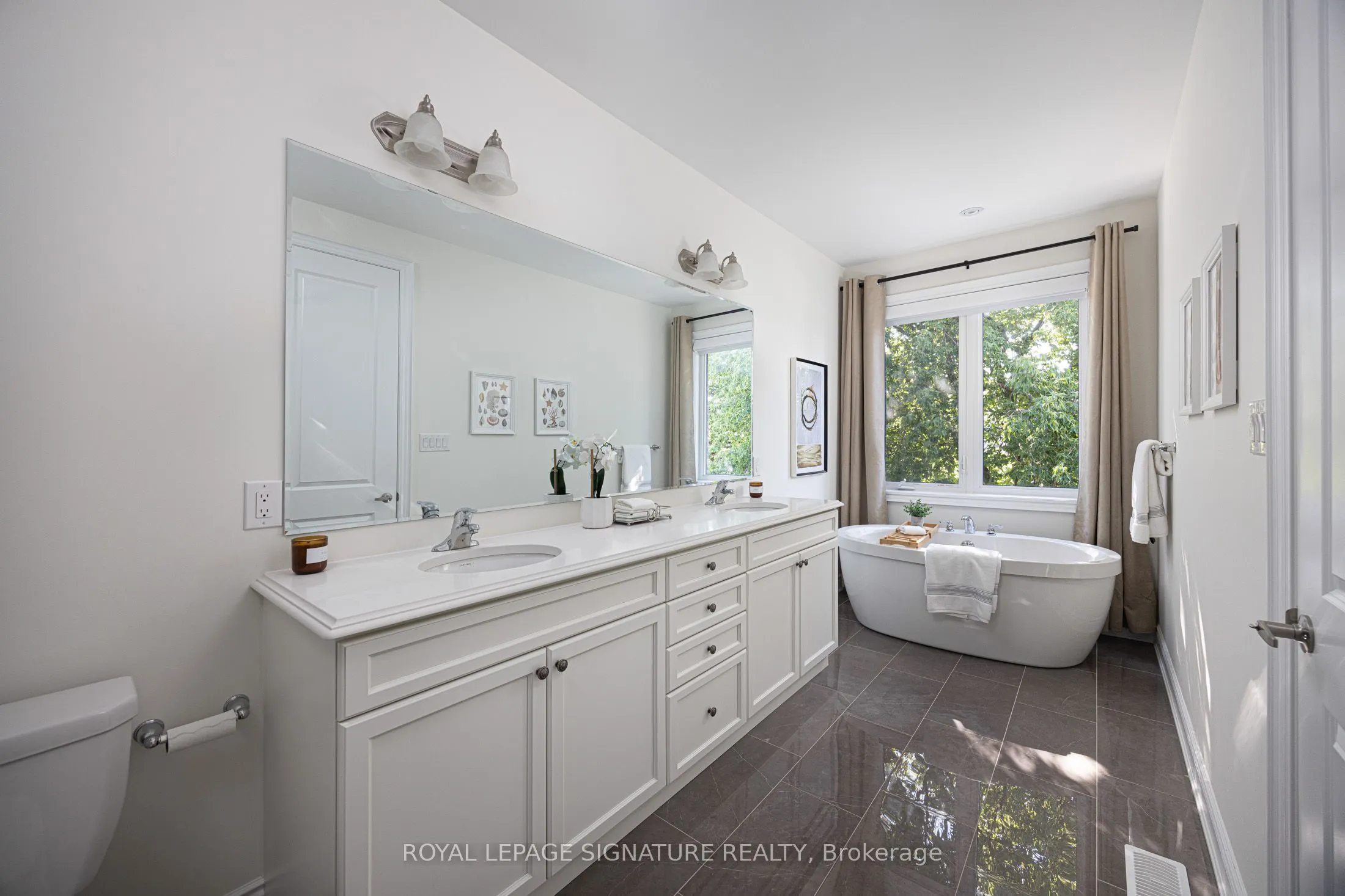 19 Hollyhock Court
