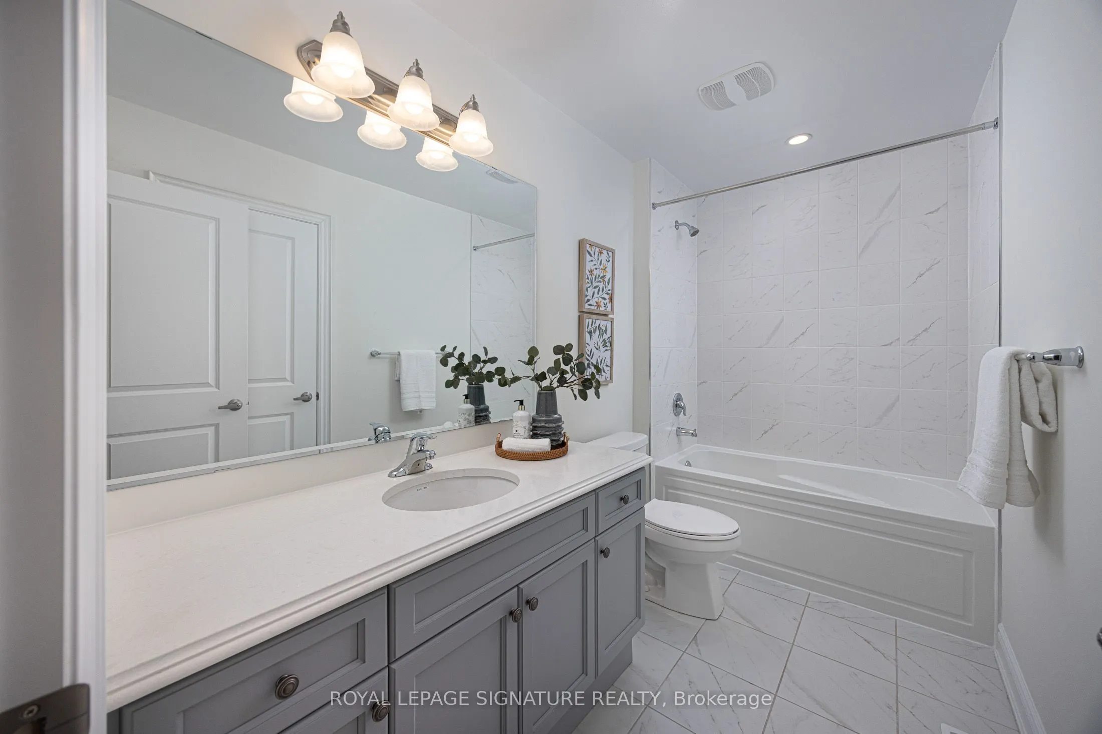 19 Hollyhock Court