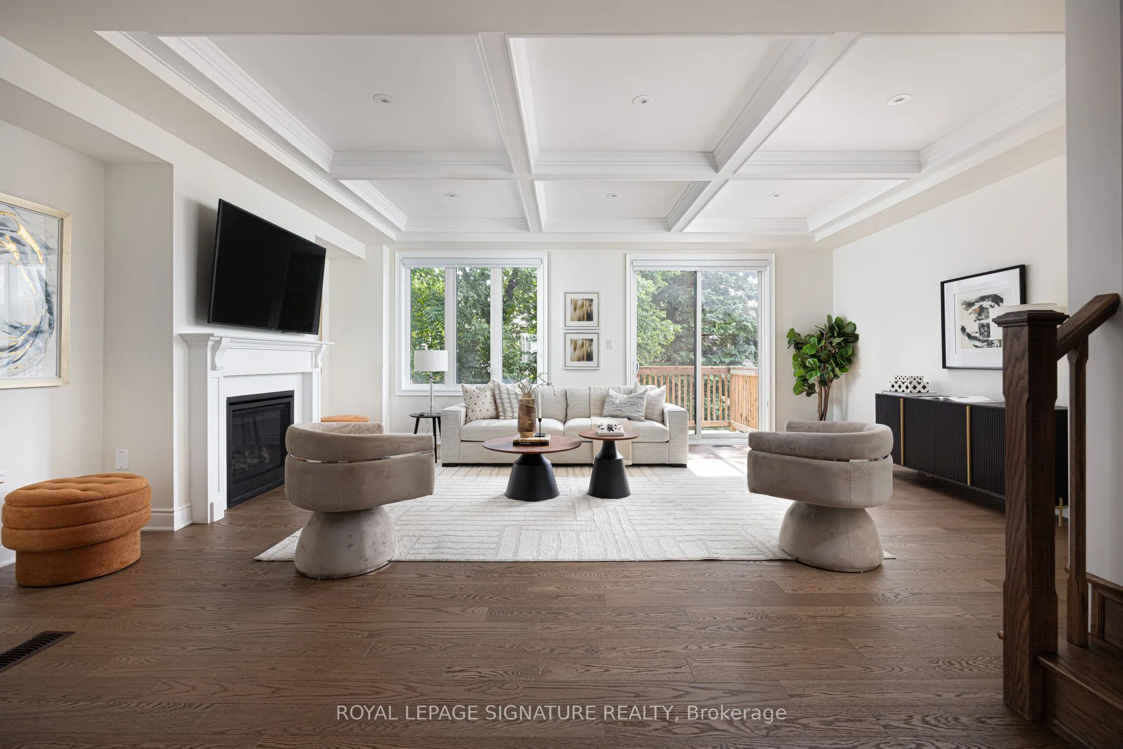 19 Hollyhock Court