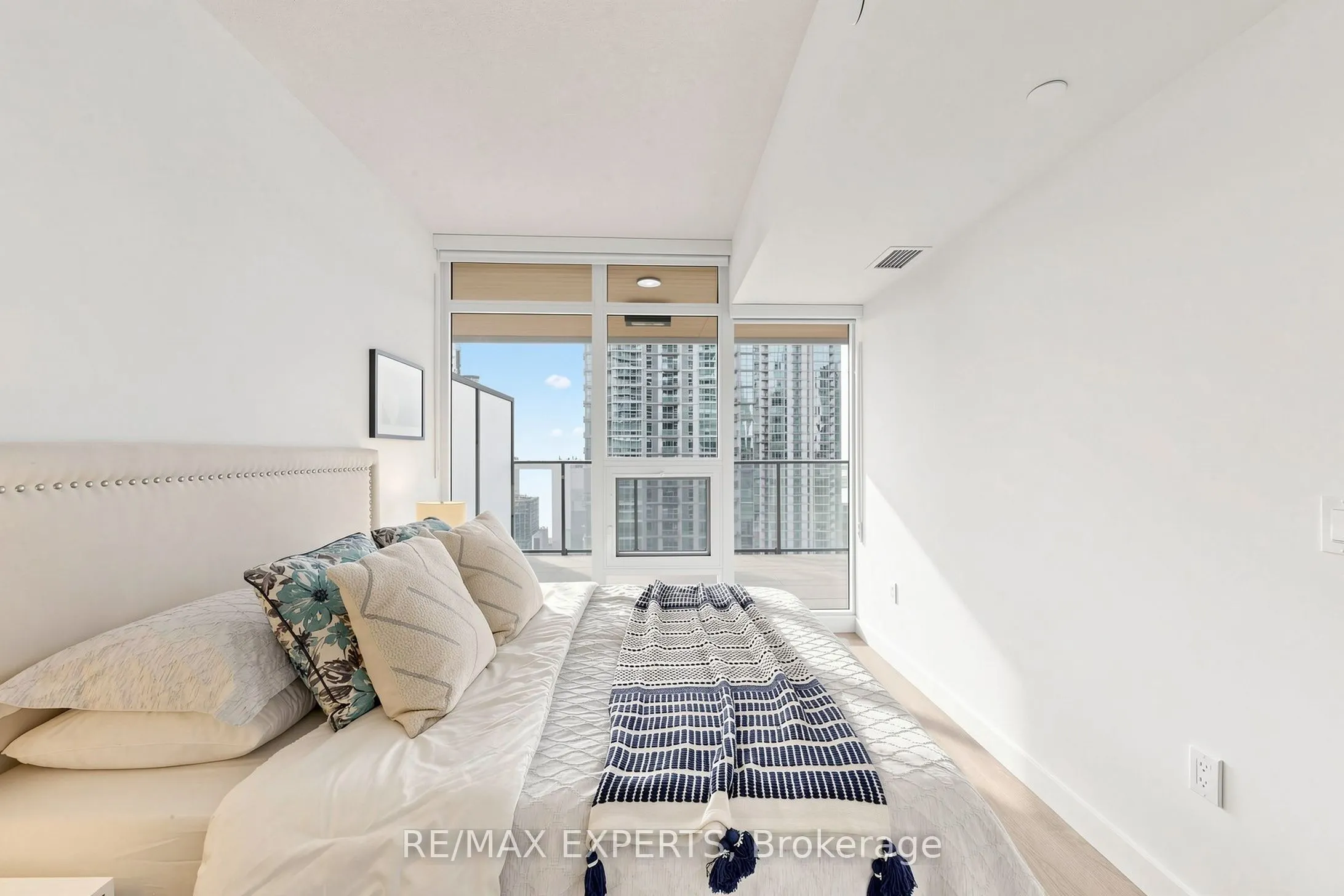 1 Concord City Place Way #2208