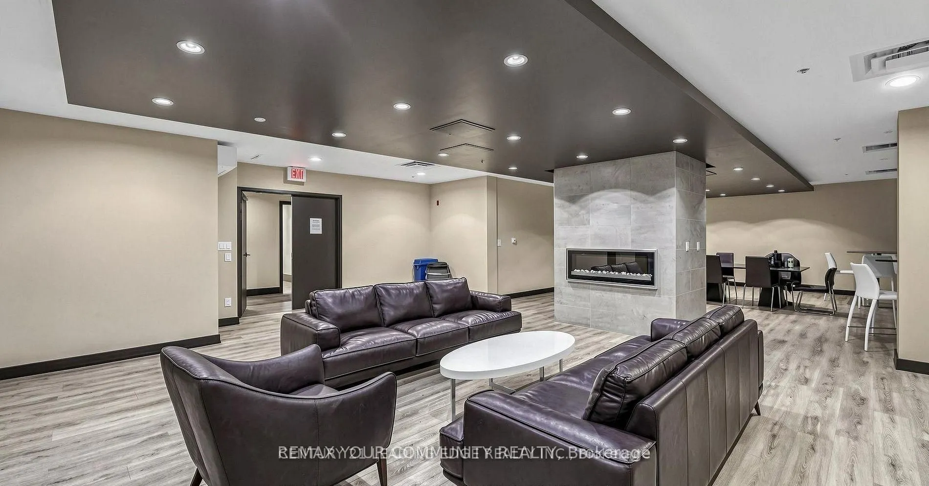 120 Dallimore Circle #827