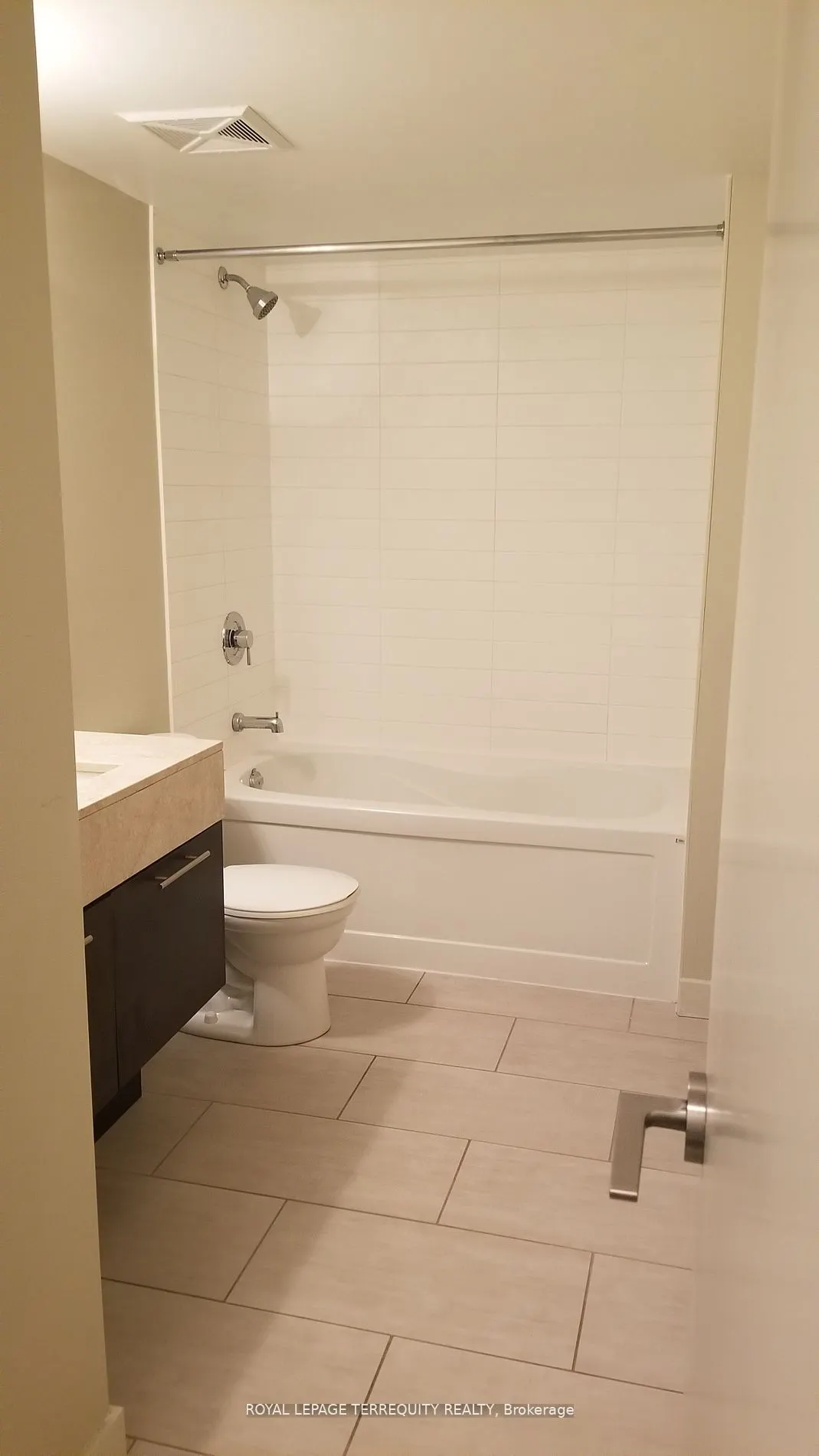 126 Simcoe Street #505